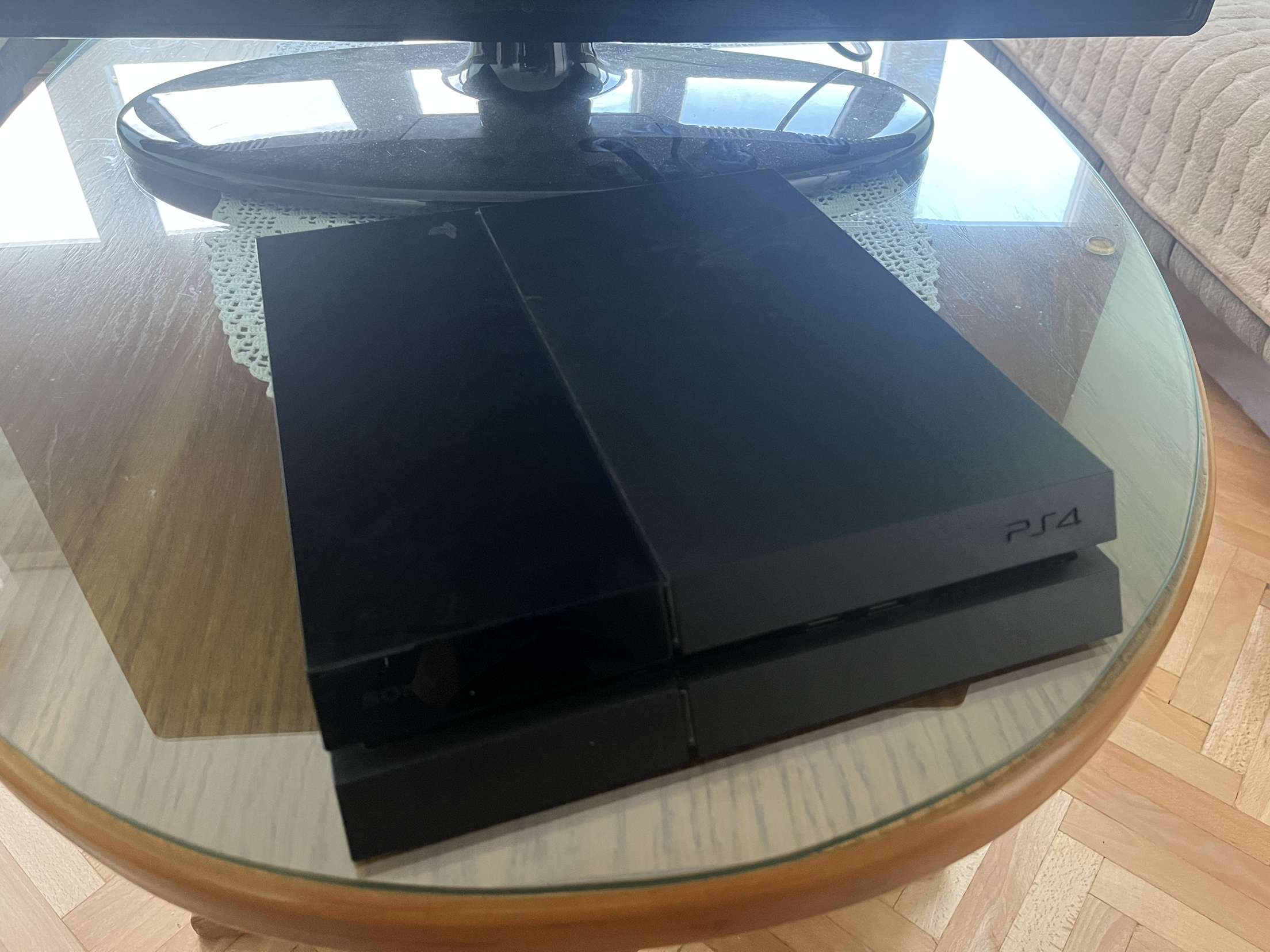 Prodam pleystation4 i TV