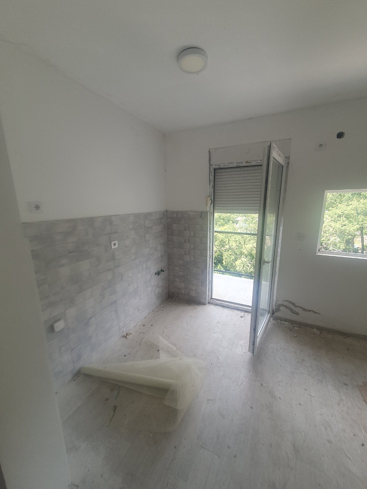 Prodajem stan u Herceg Novom