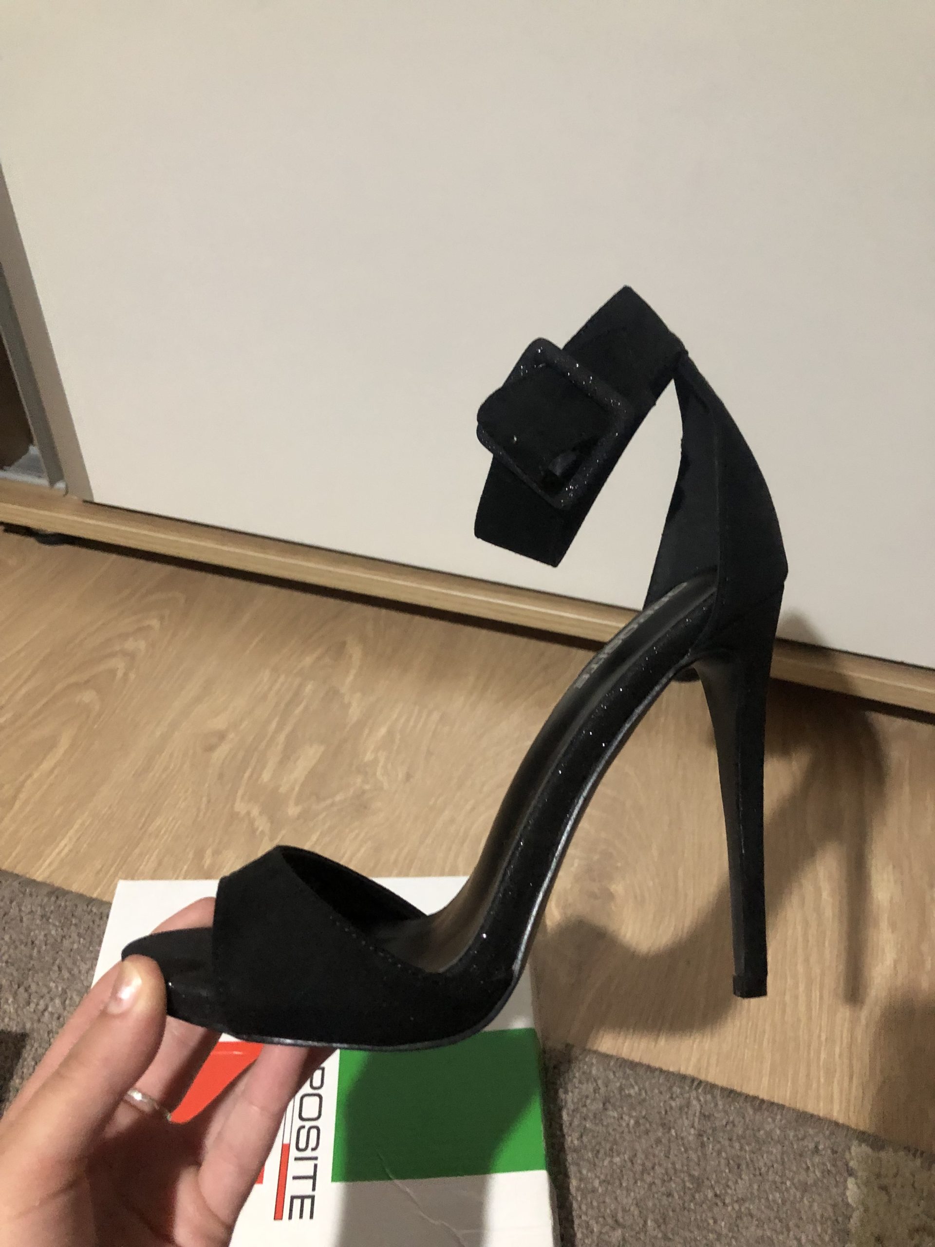 Na prodaju nove stikle 10€