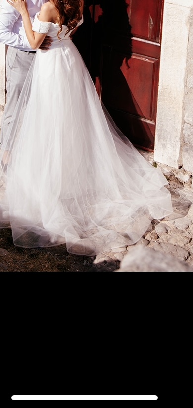 Haljina/vjenčanica 1 obučena