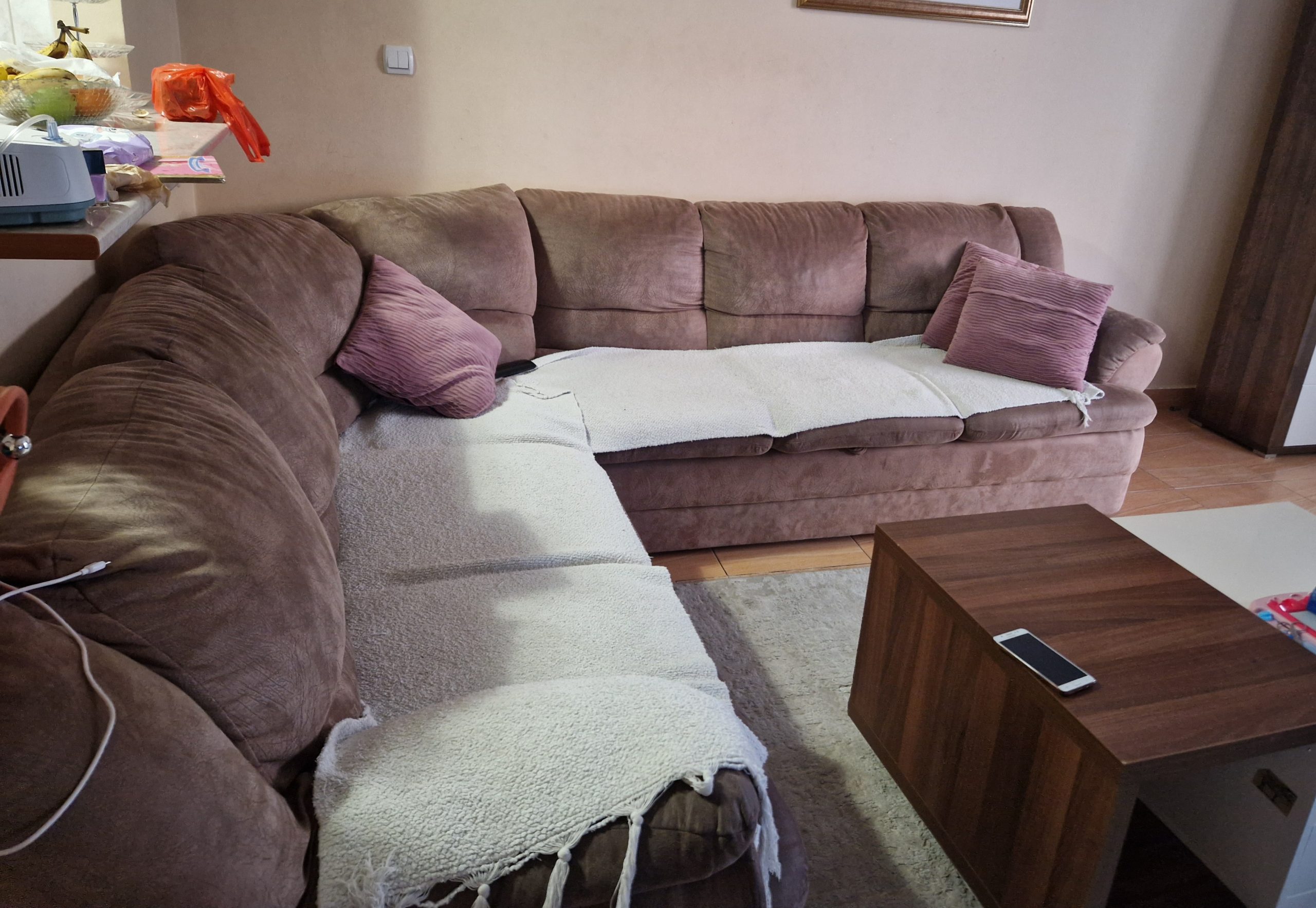 Prodajem ugaonu garnituru