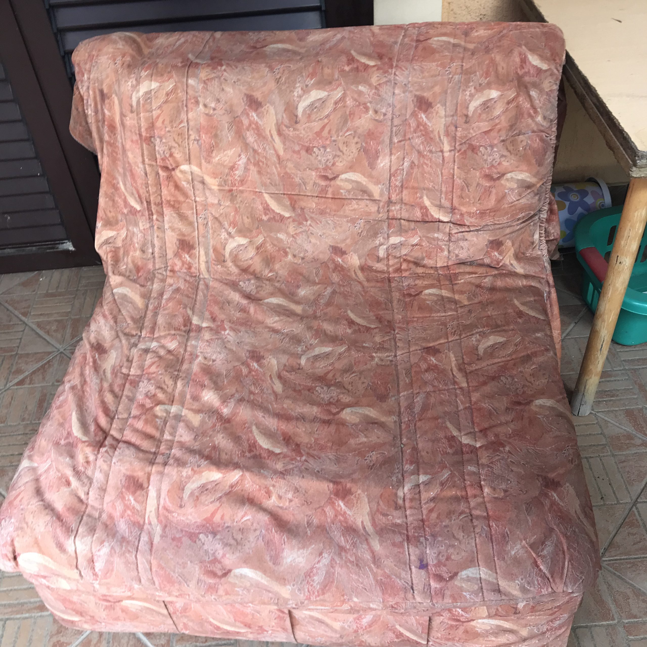 Polovna fotelja na razvlačenje