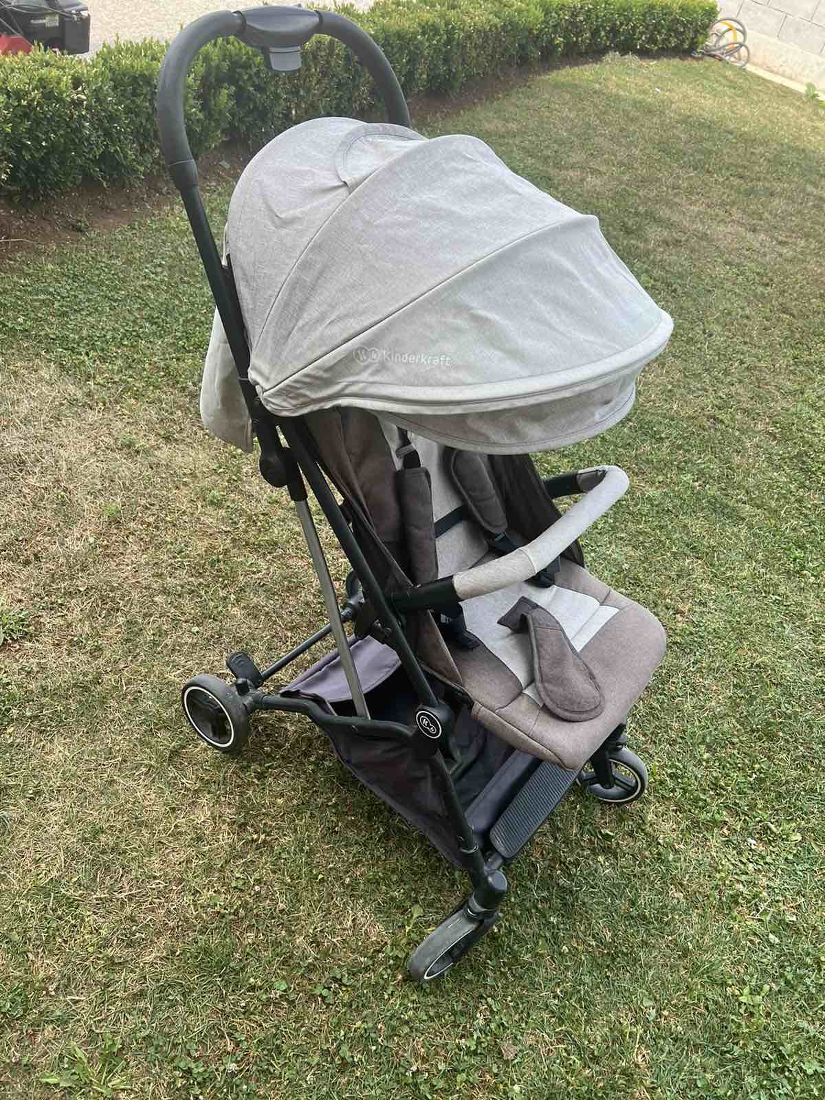 Prodajem kisobran kolica