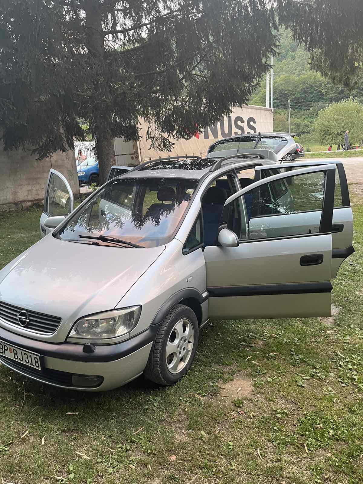 Opel Zafira 2.0 DTI