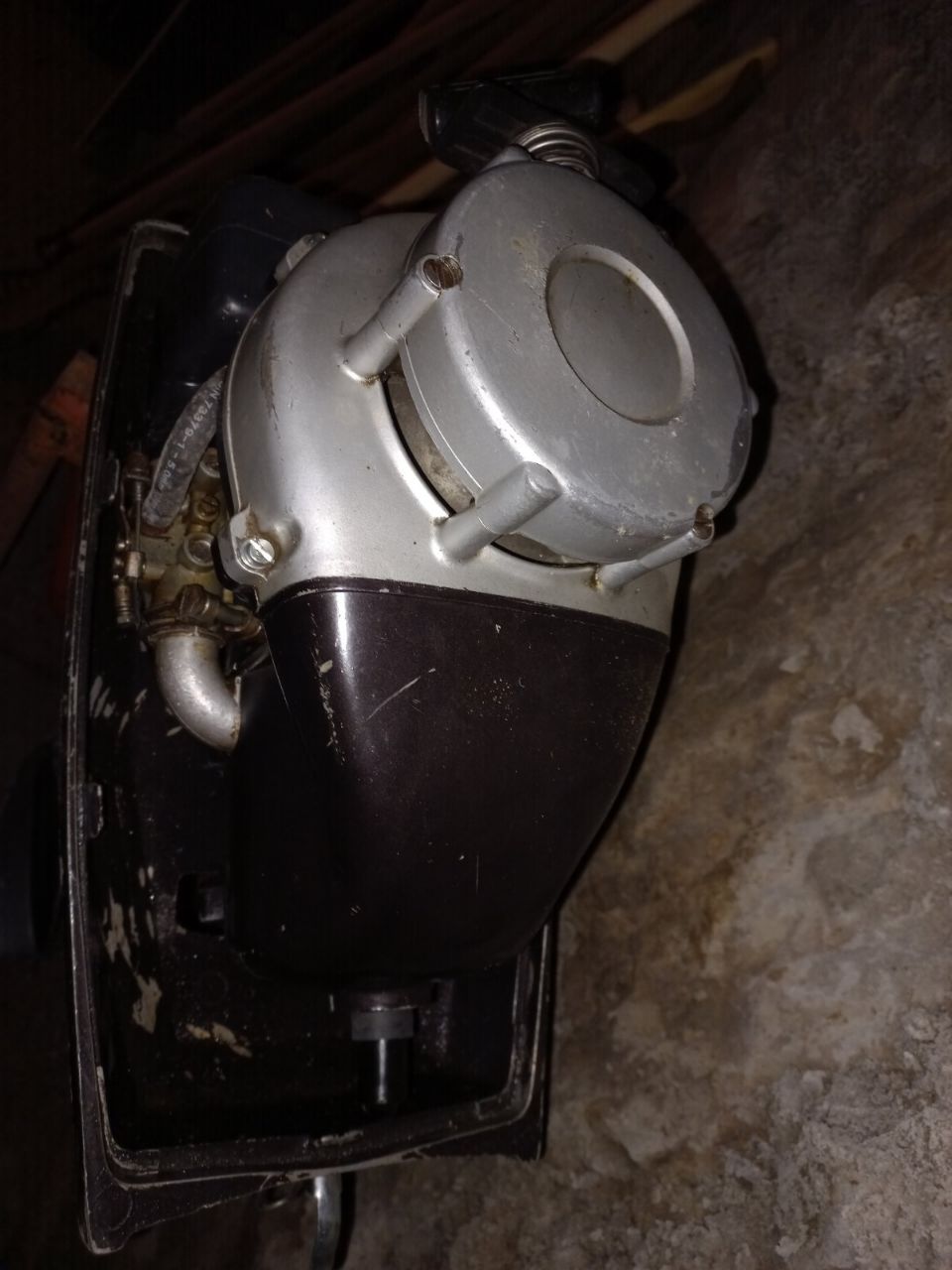 Vanbrodski motor Tomos 4