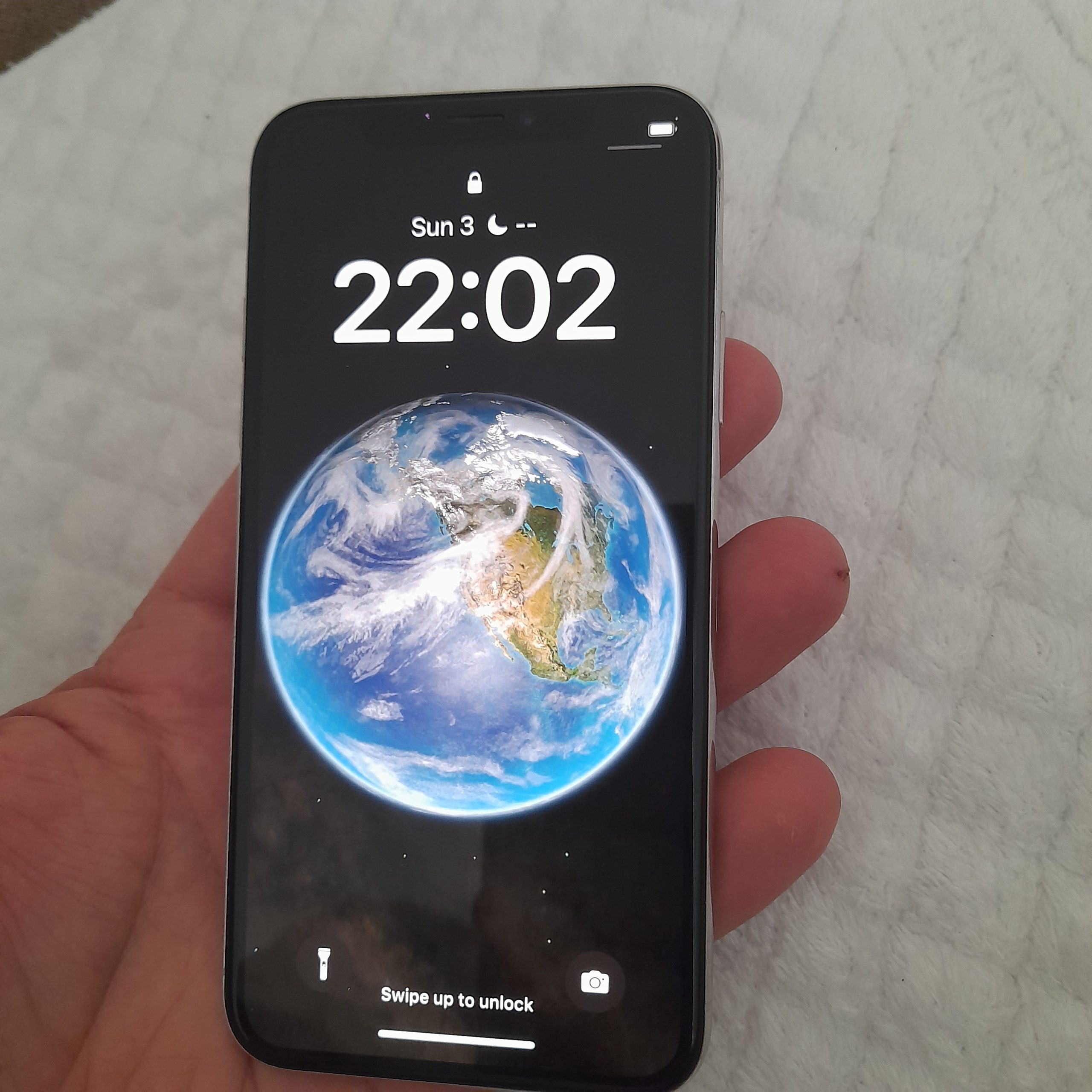 Na prodaju ajfon x 64gb ocuvan