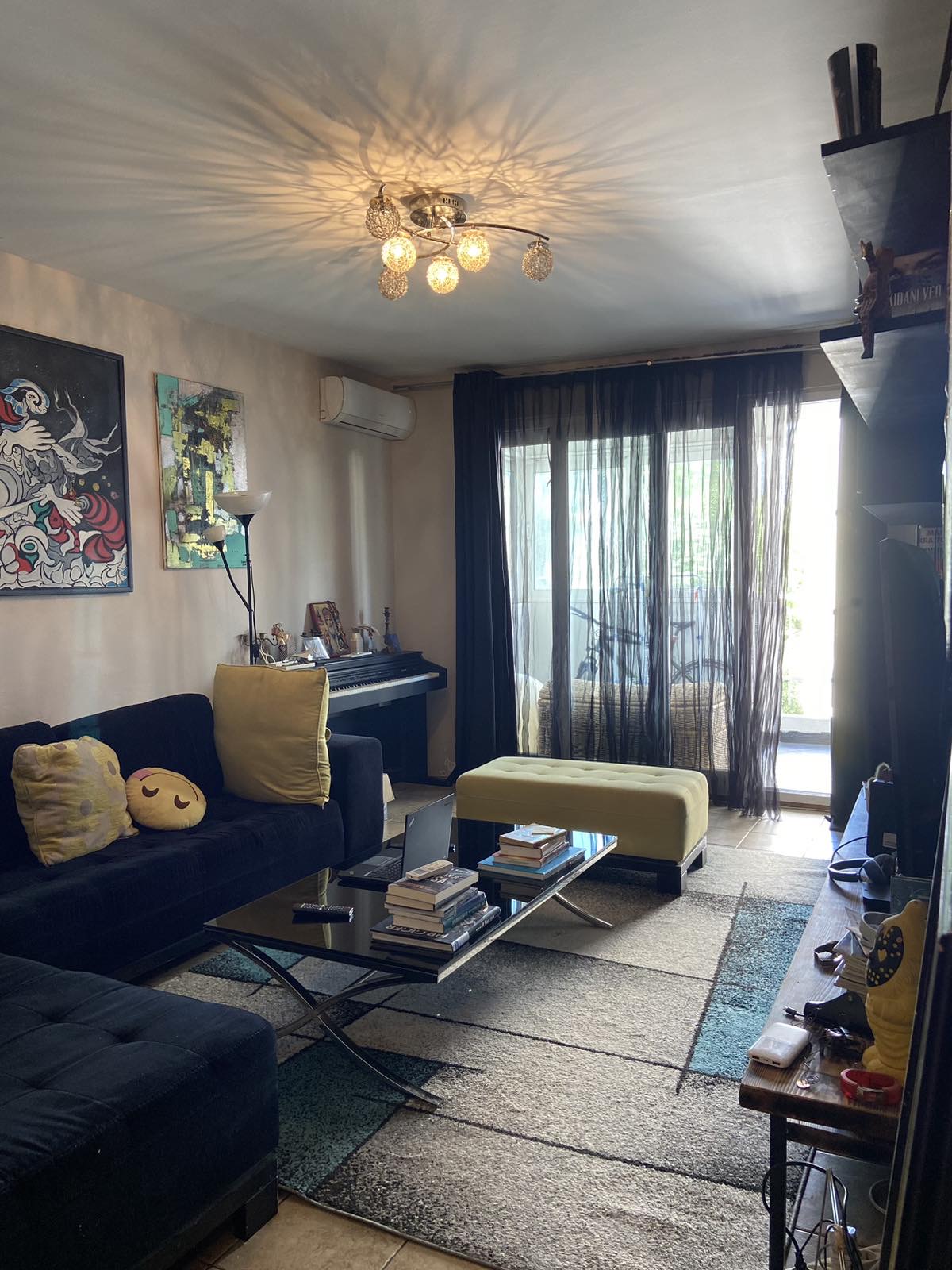 Prodaje se stan u centru