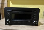 Prodajem fabricku muziku AUDI