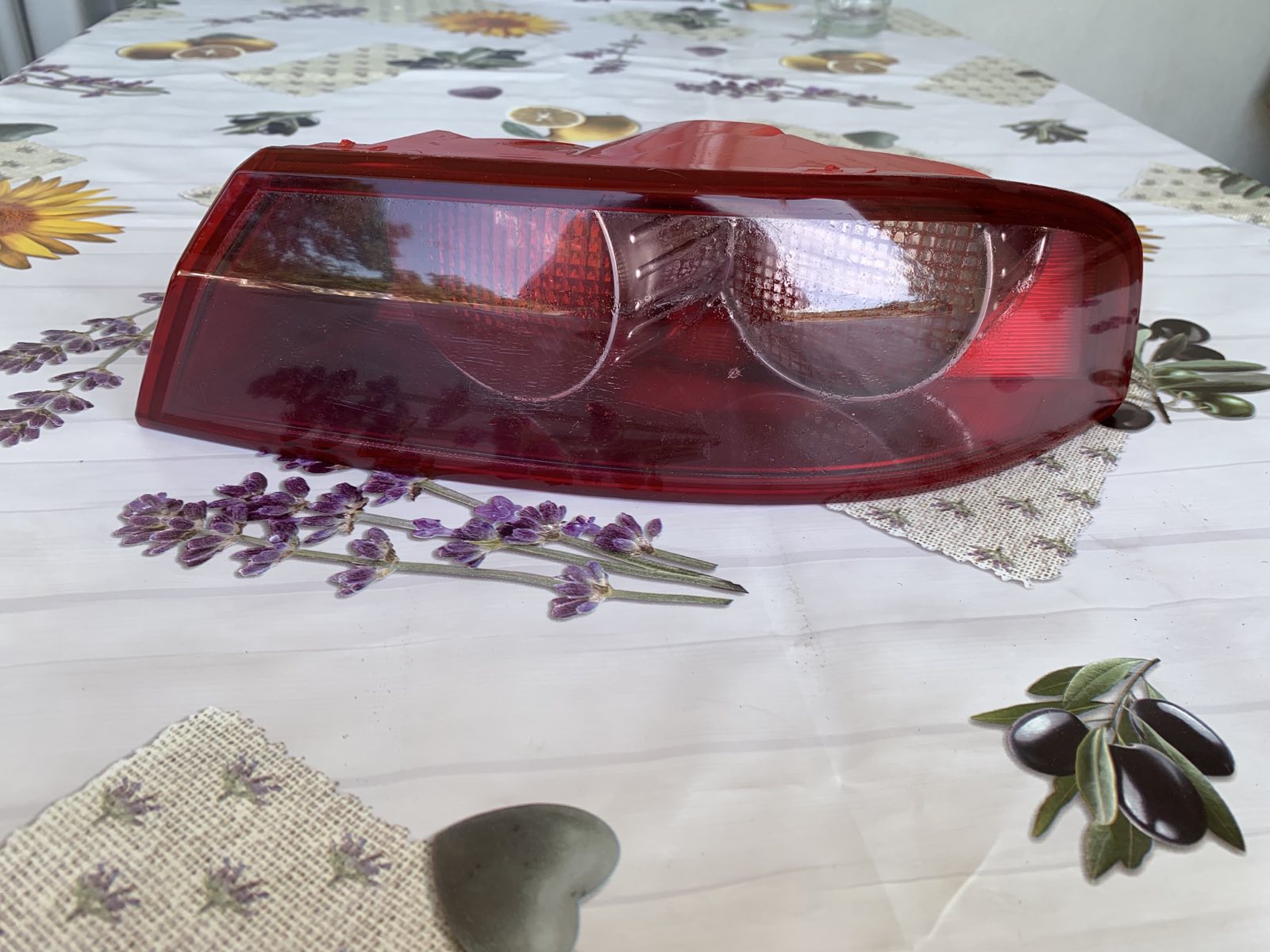 Prodajem stvari sa slika