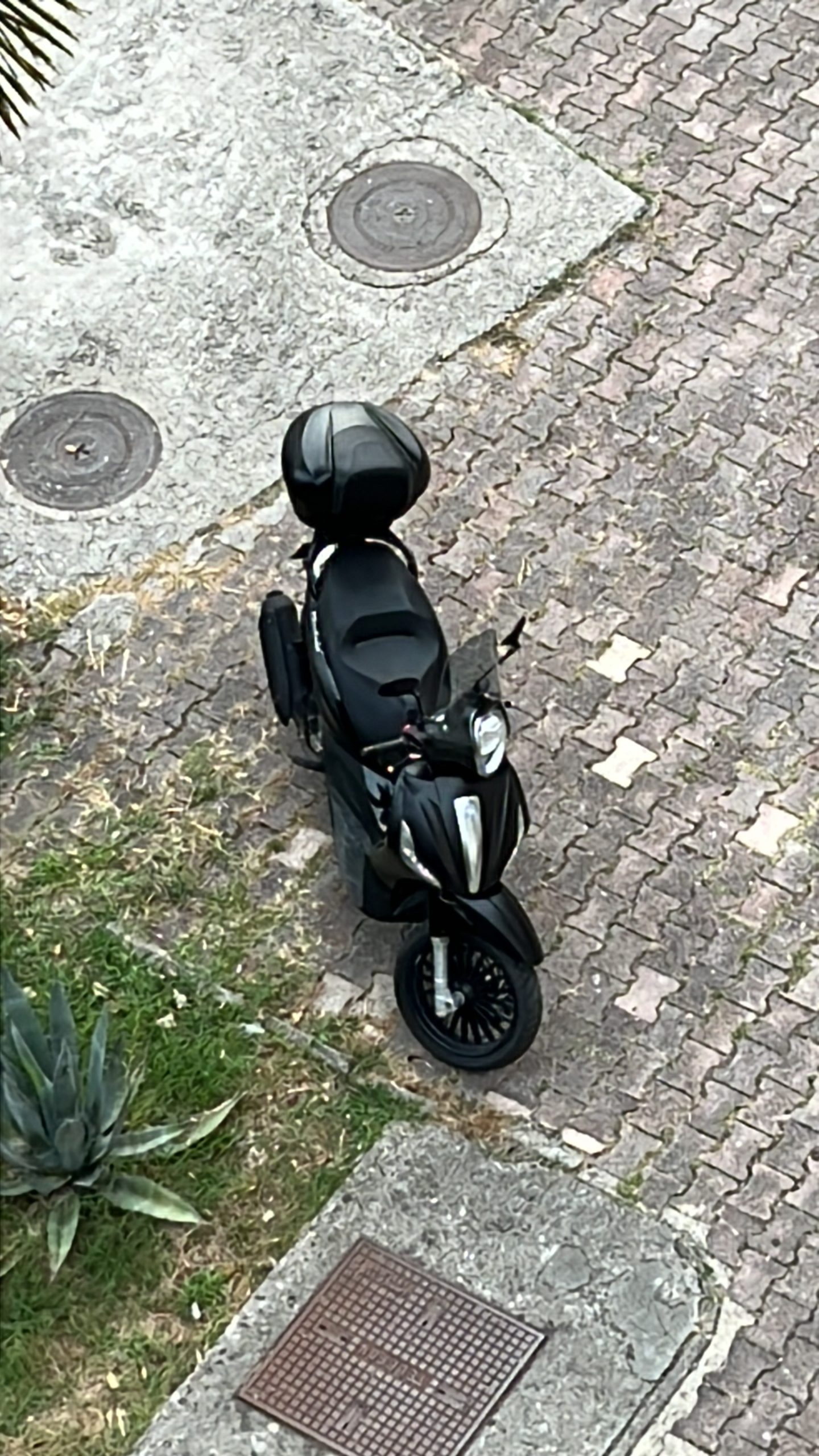 Prodajem Beverly 300S 2016 god