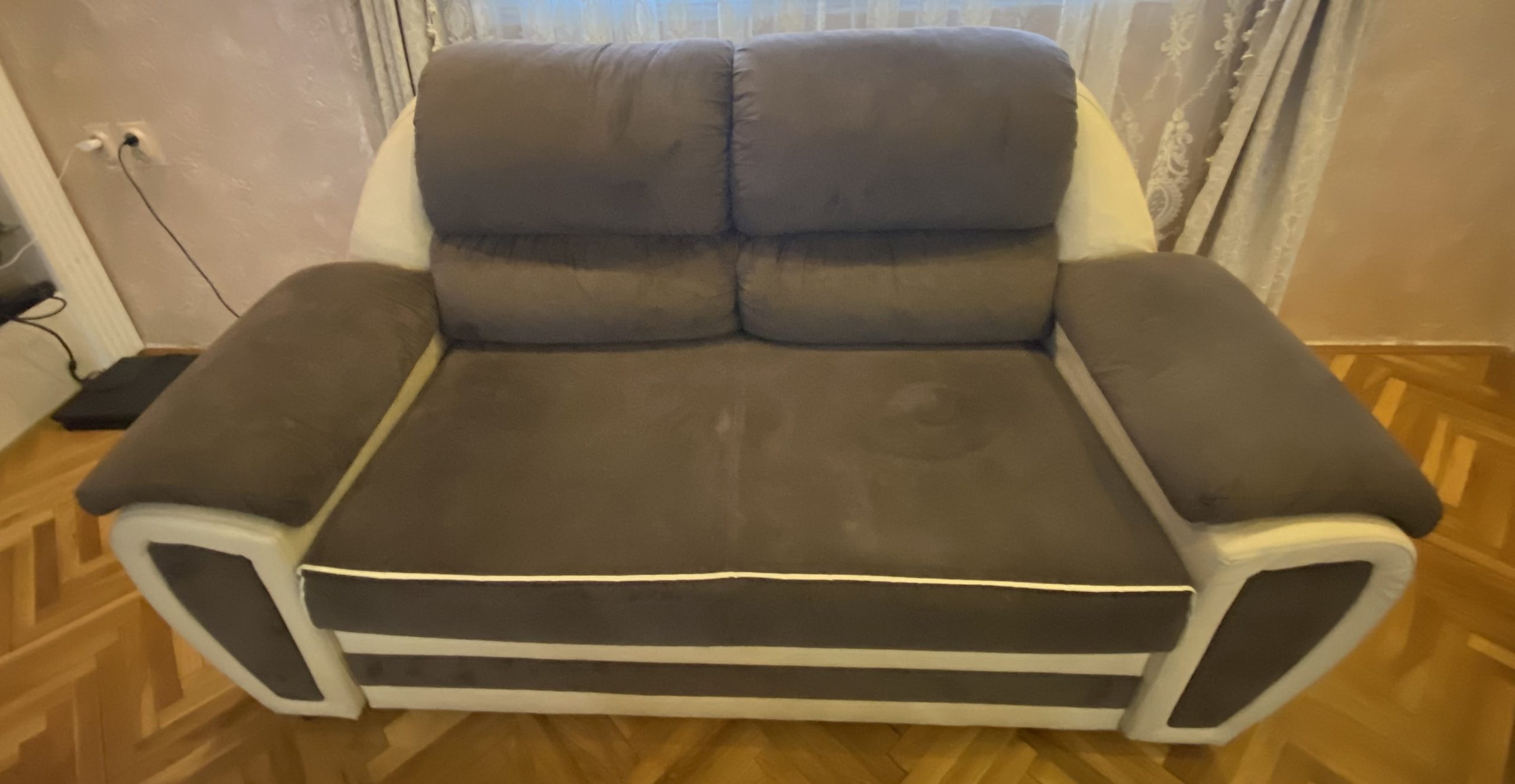 Trosjed Dvosed Fotelja