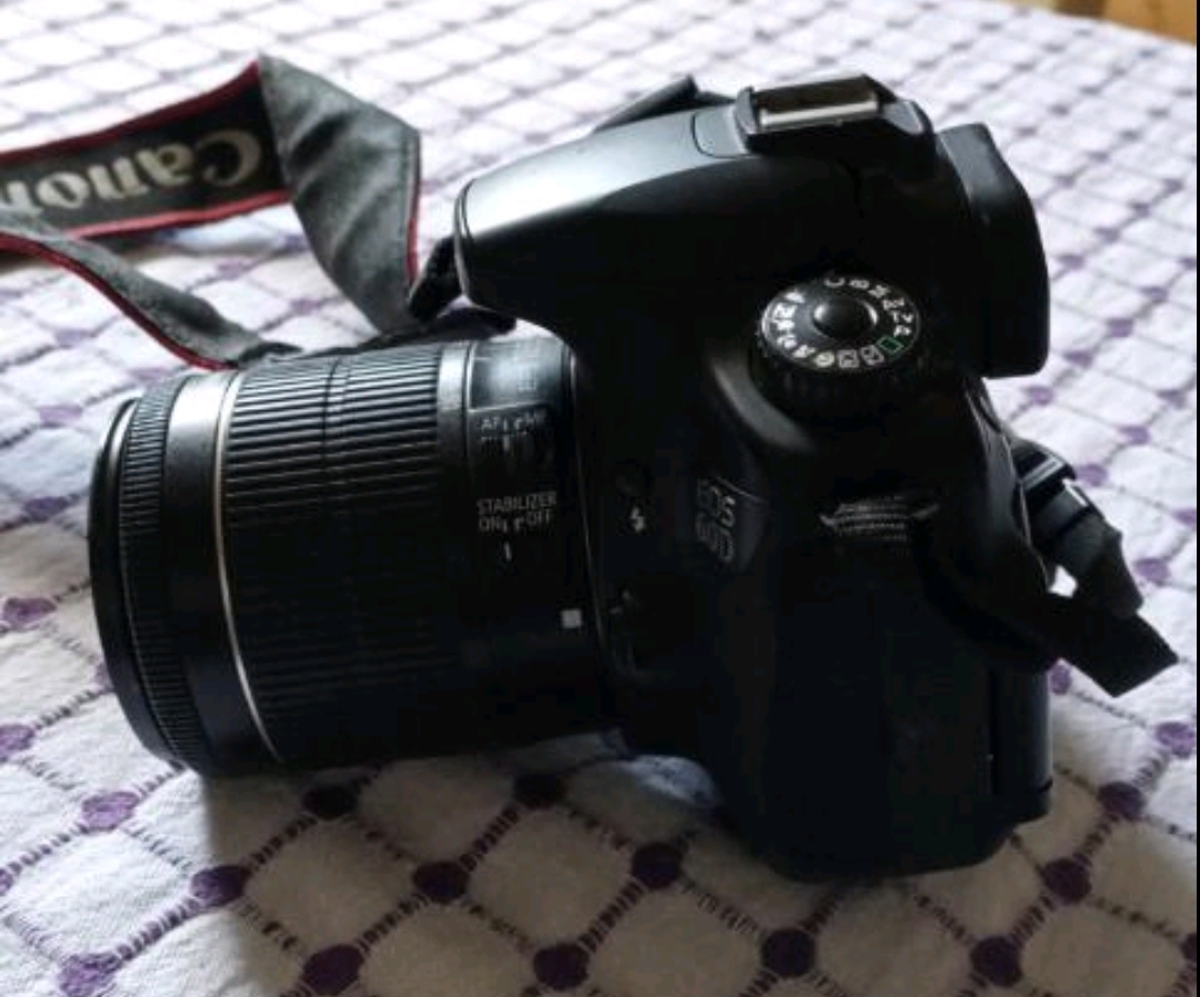 Fotoaparat CANON EOS60D