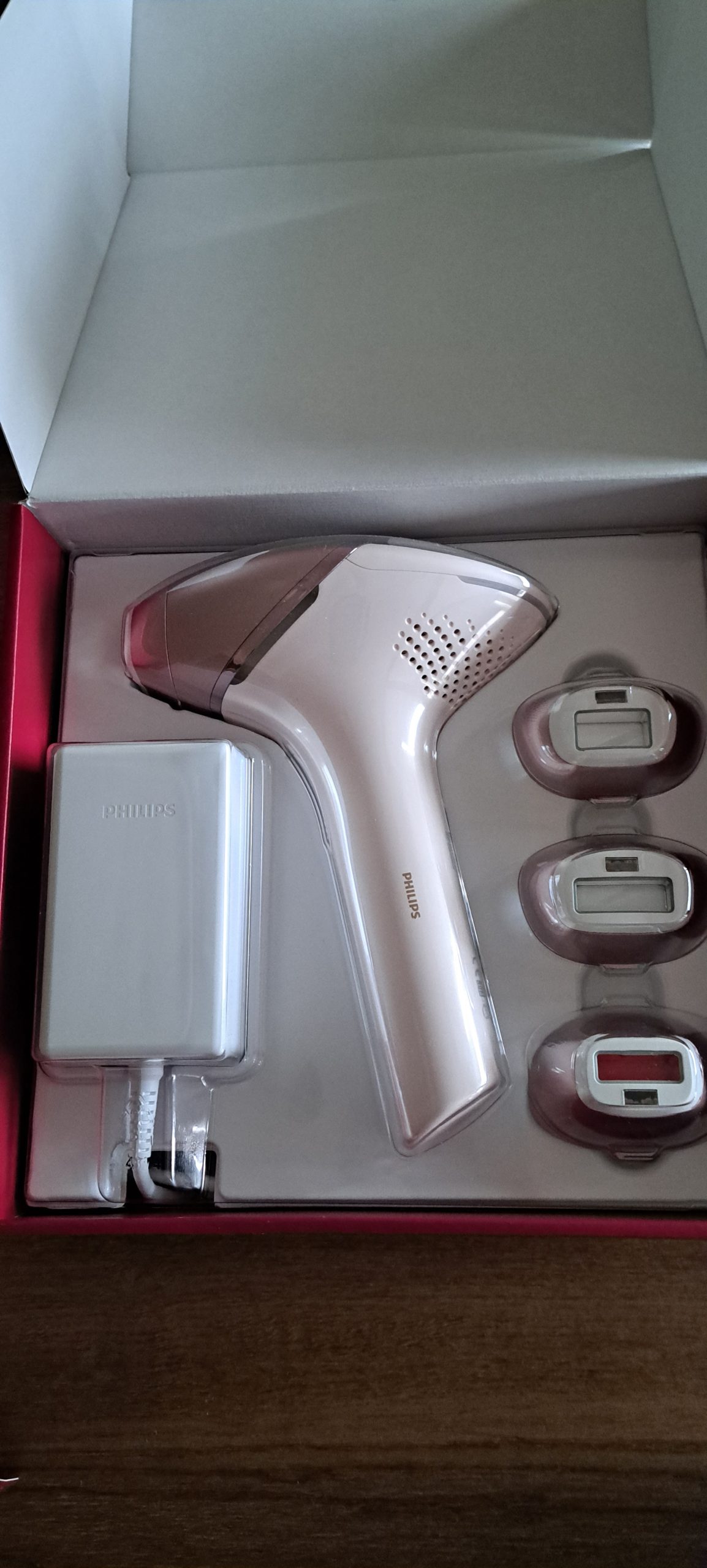 Prodajem epilator PhilipsLumea