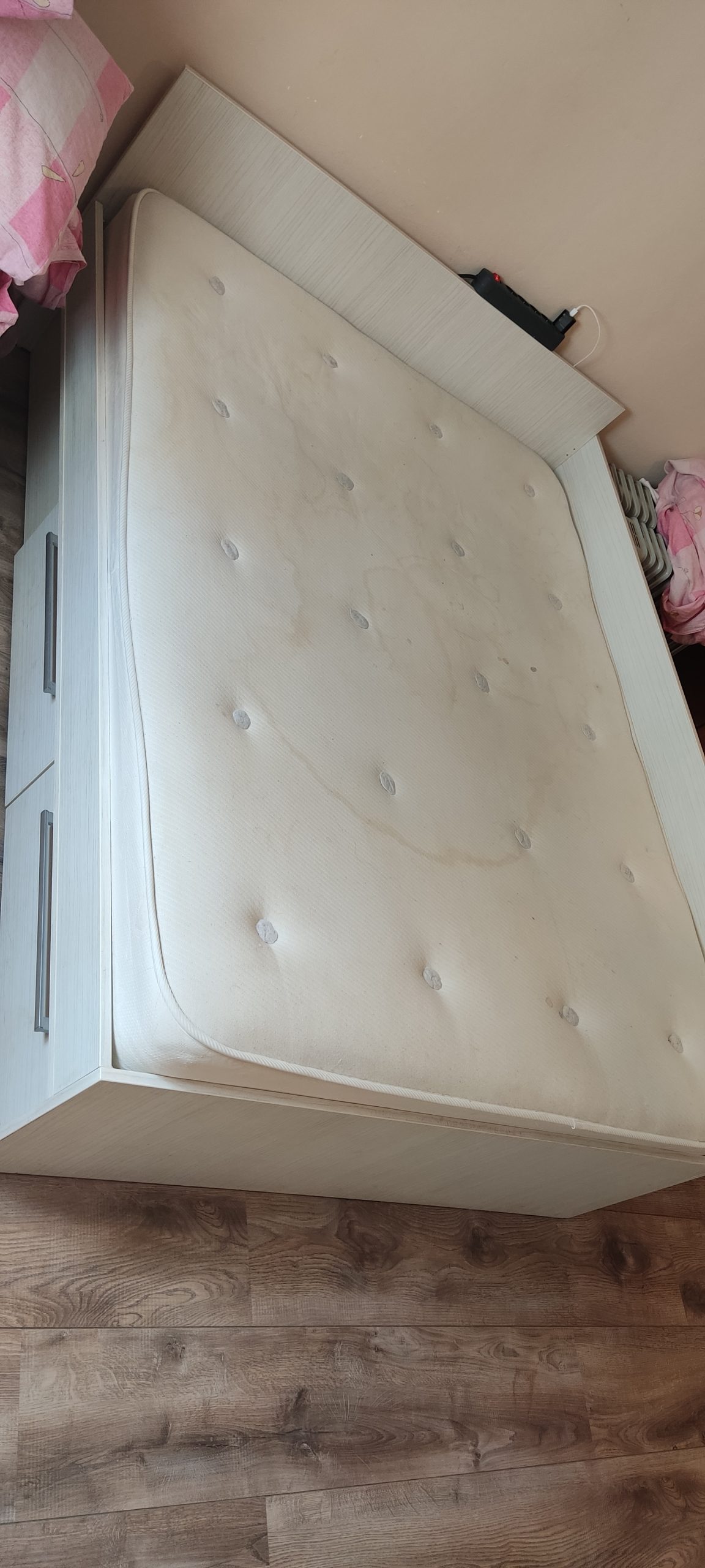 Krevet sa duseoom 200×160