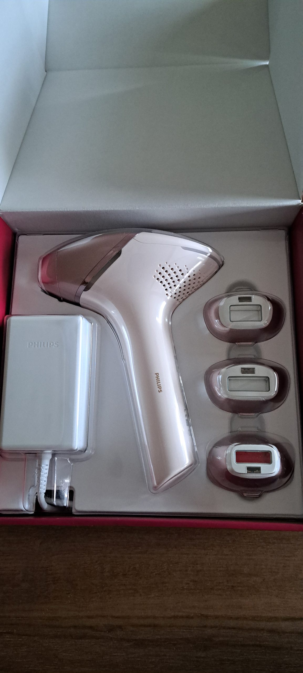 Prodajem epilator PhilipsLumea