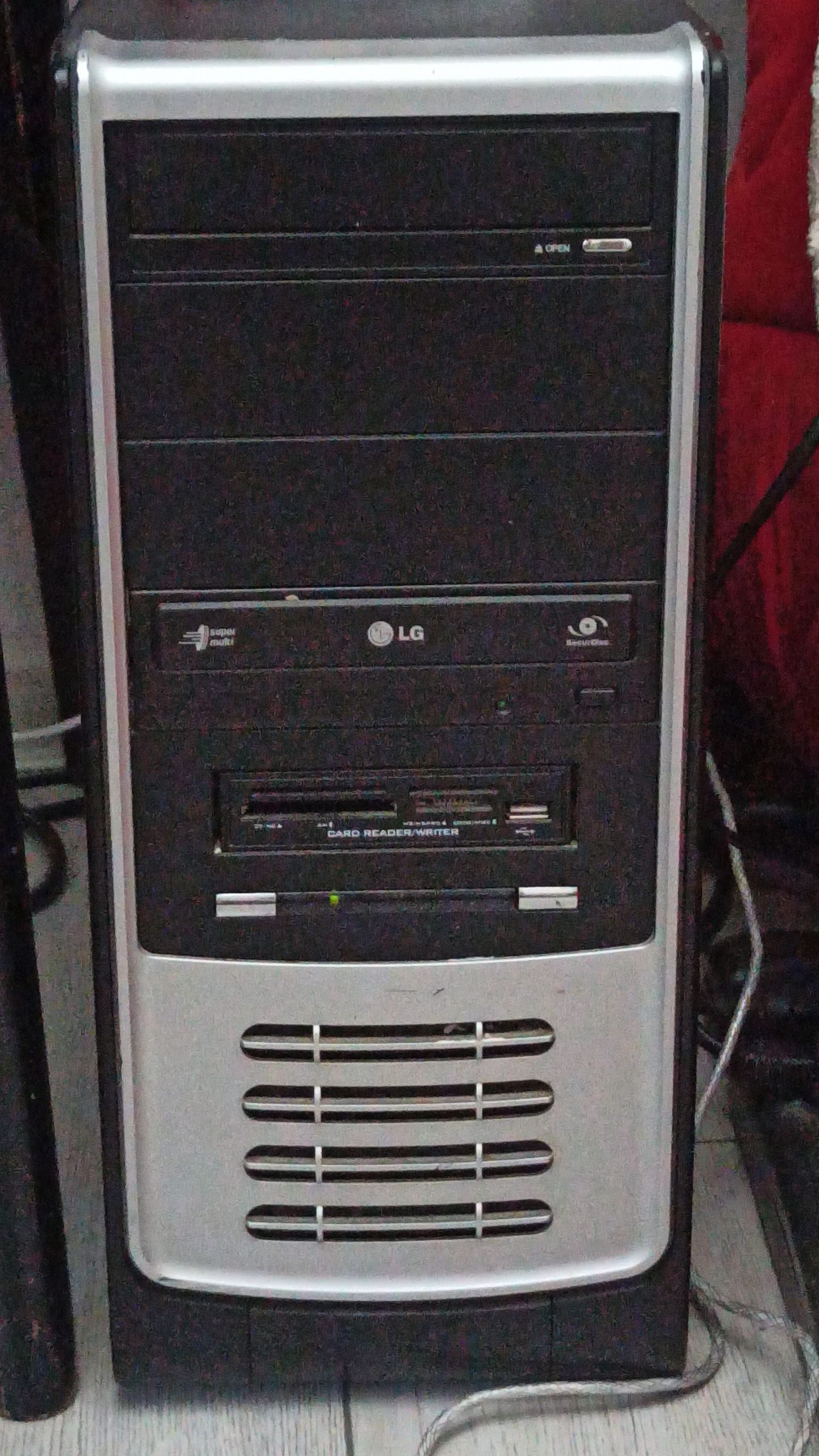 Prodajem ili mijenjam za bolji