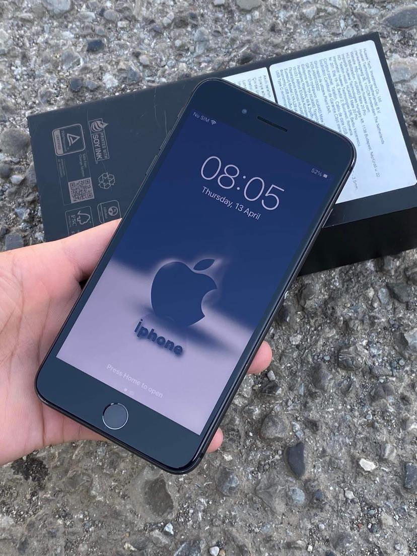 iPhone 8 Plus 64GB Space Gray