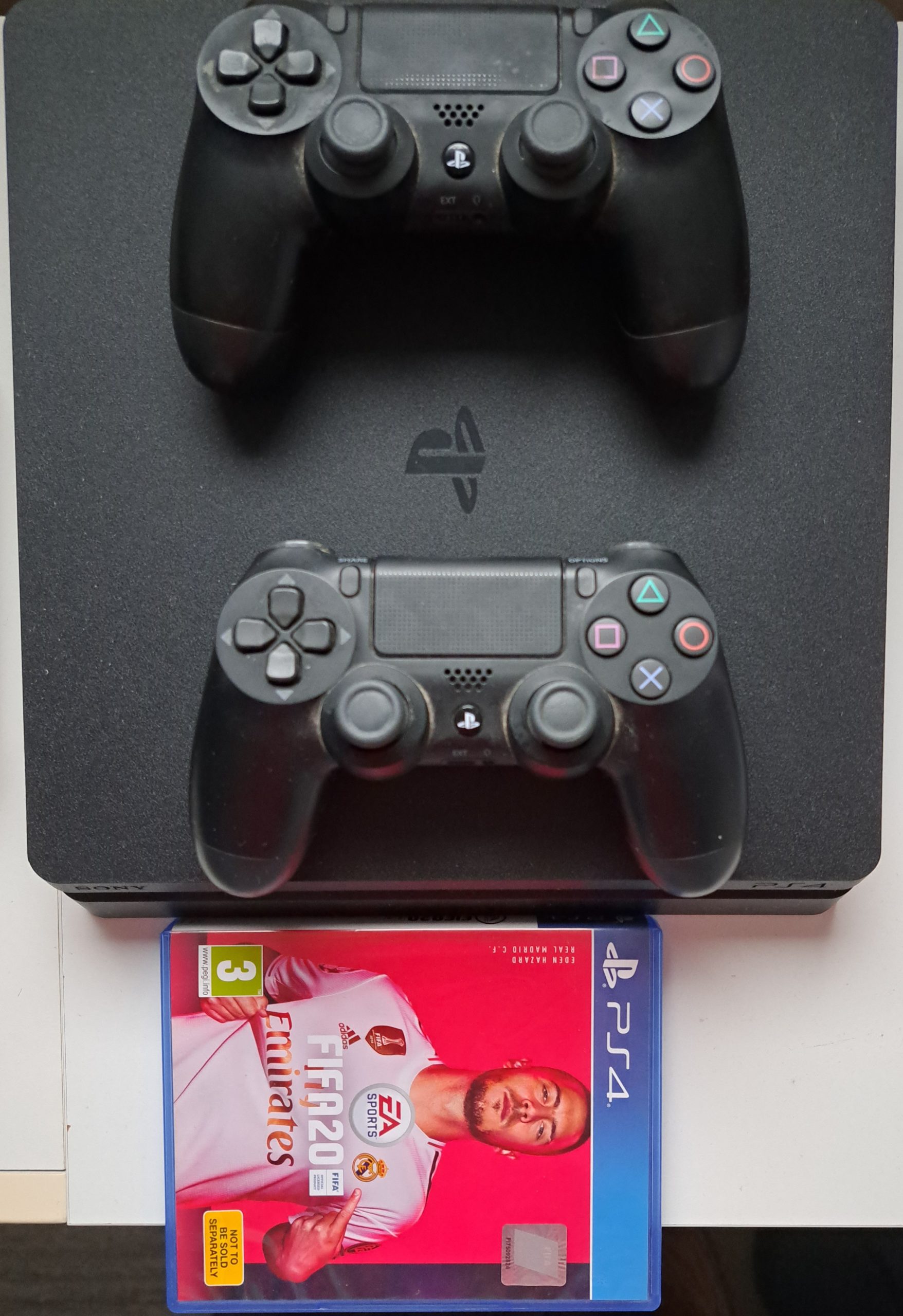 PlayStation 4 Slim 1TB