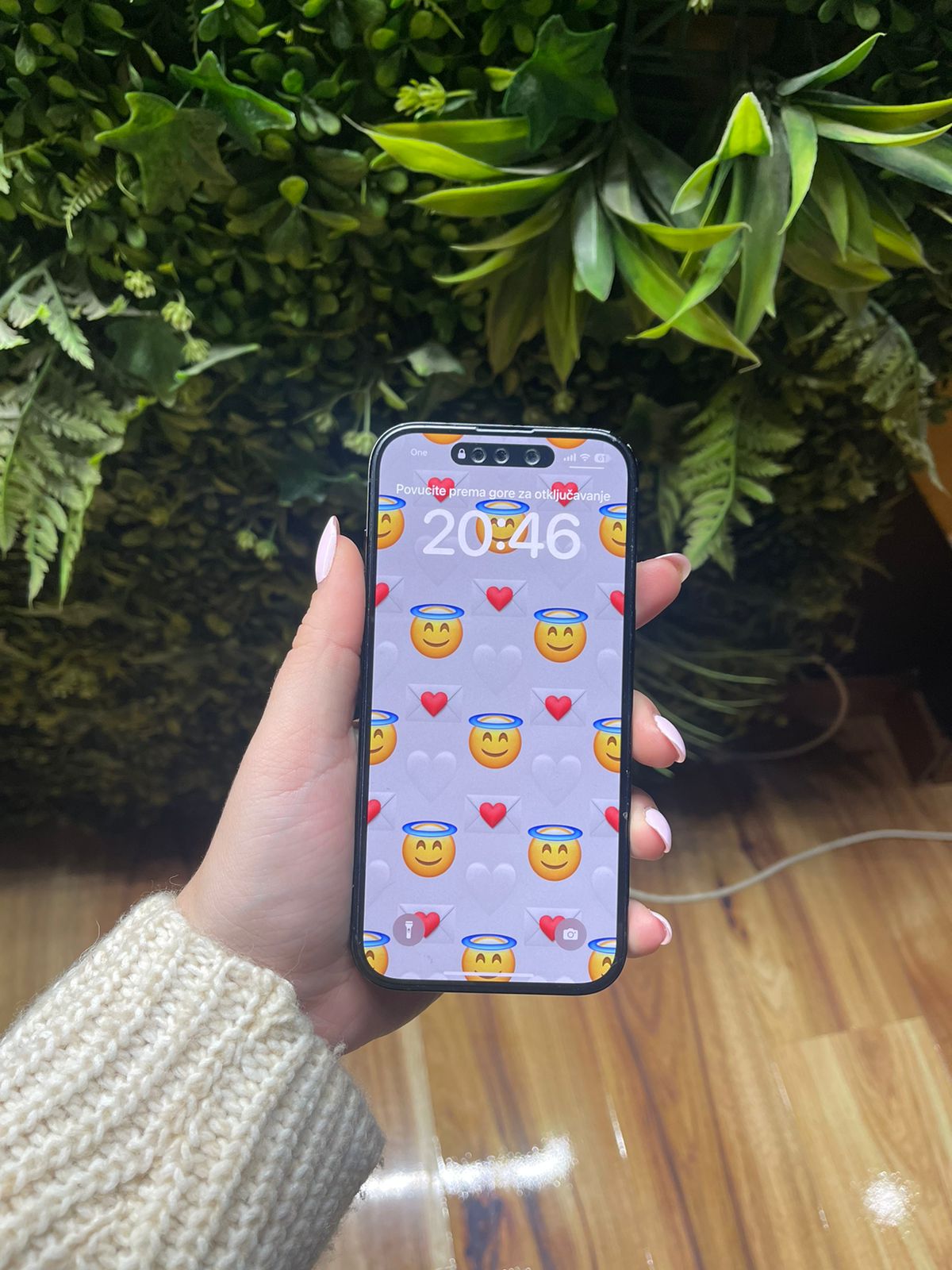 Prodajem iPhone 14pro(256GB)