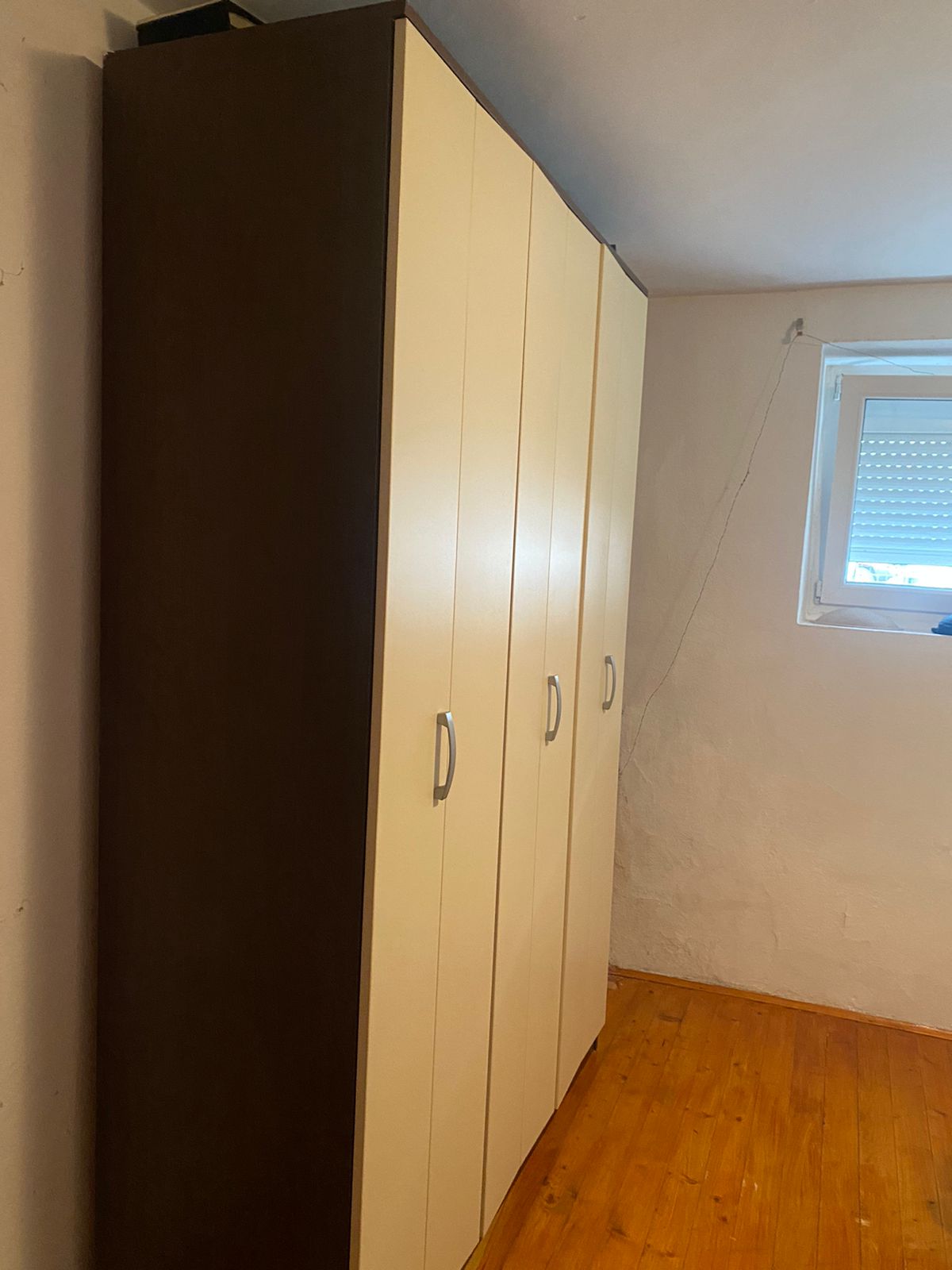 Prodajem ormar, povoljno