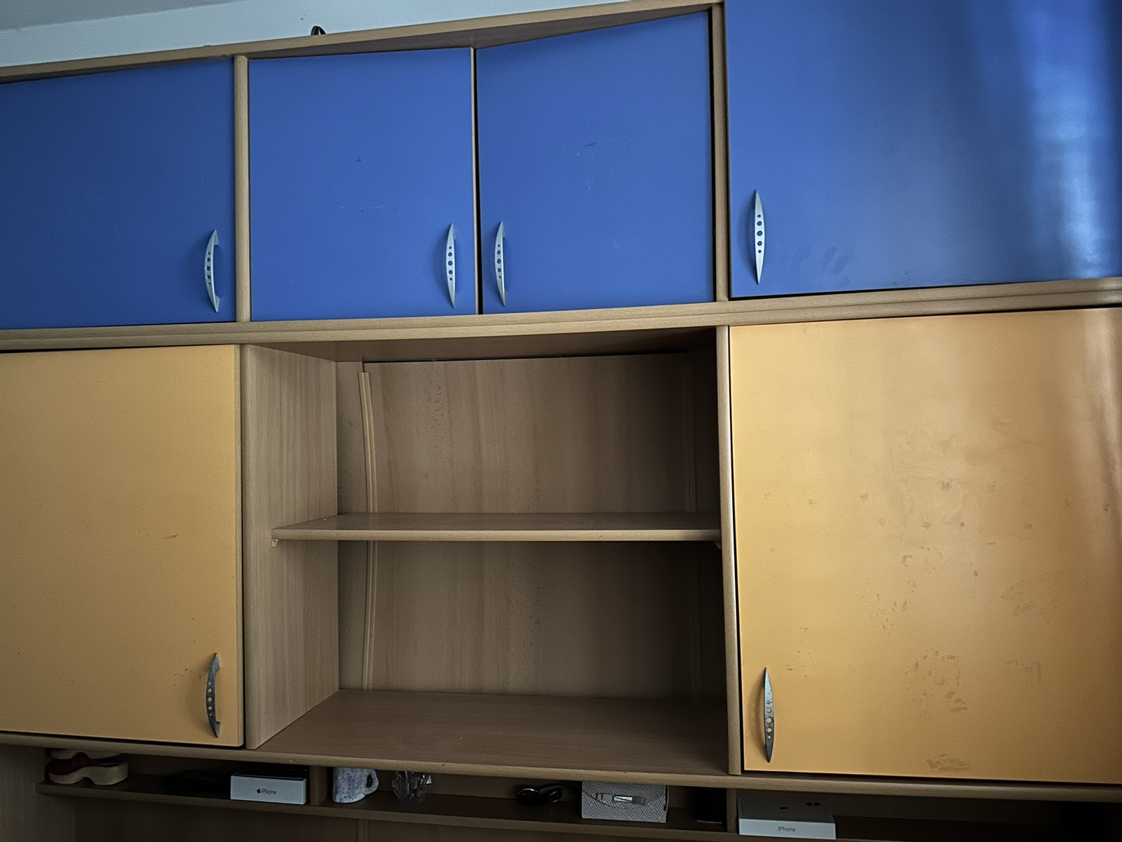 Prodajem plakar sa dva kreveta