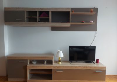 IMG-83b2cd205233e6c7cf88db98e4df9e5a-V