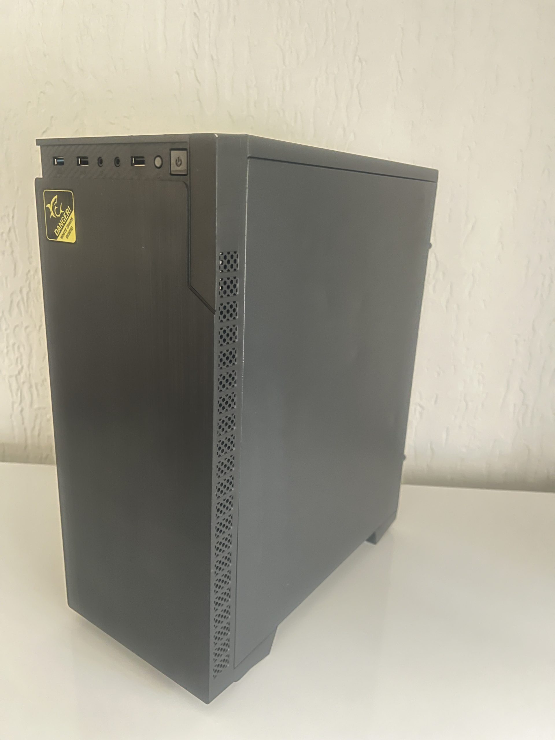 Prodajem gaming konfiguraciju