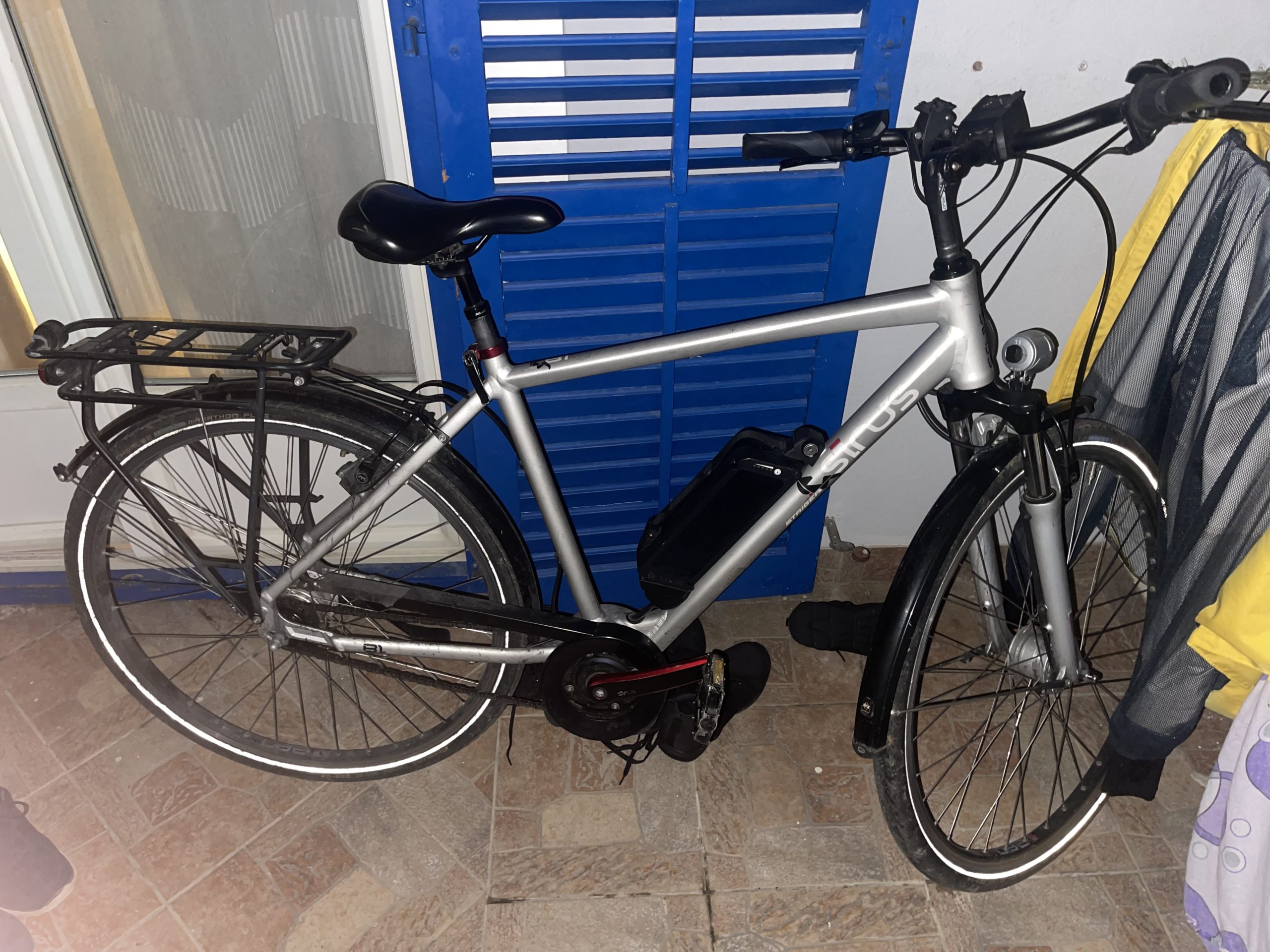 Prodajem elektricno biciklo