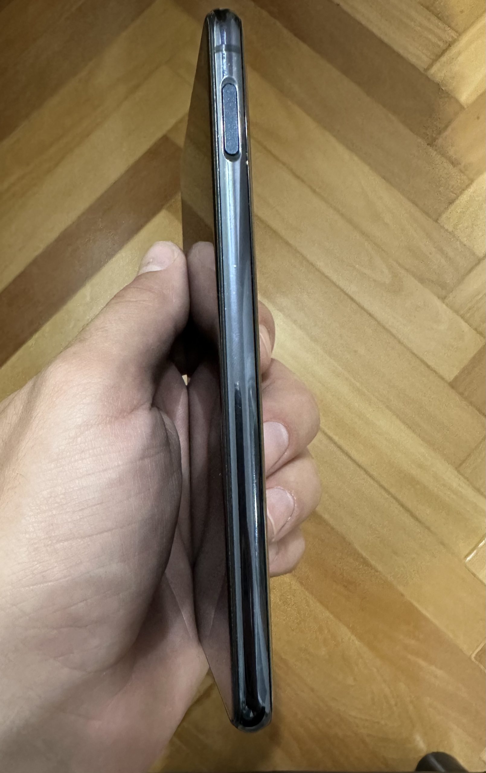 Prodajem Samsung S10e 6/128gb