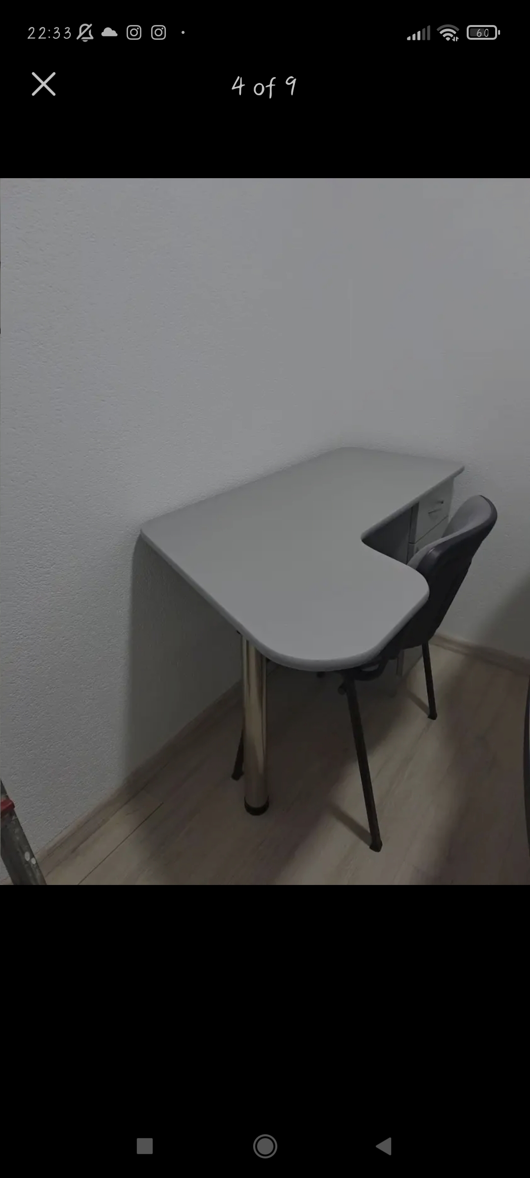 Prodajem sto i stolicu