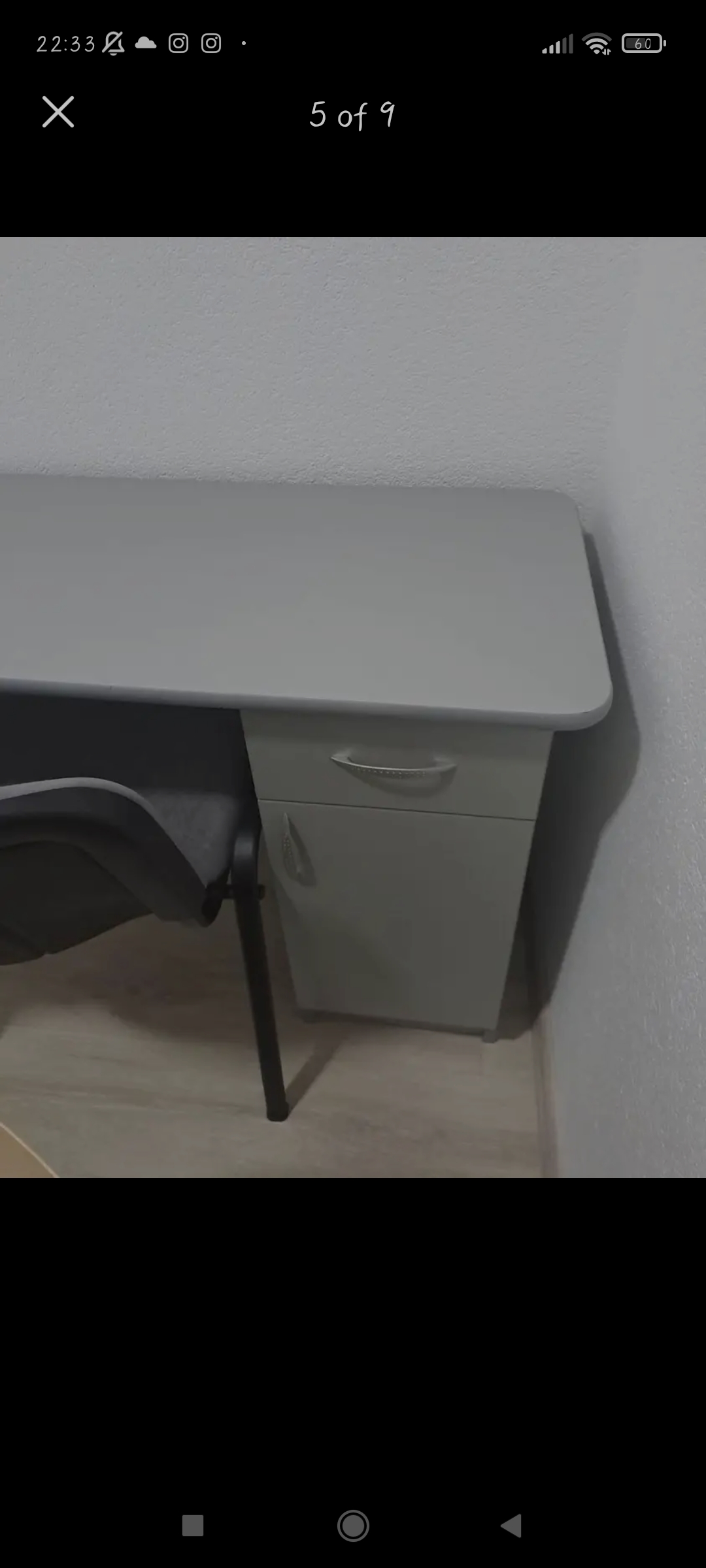 Prodajem sto i stolicu