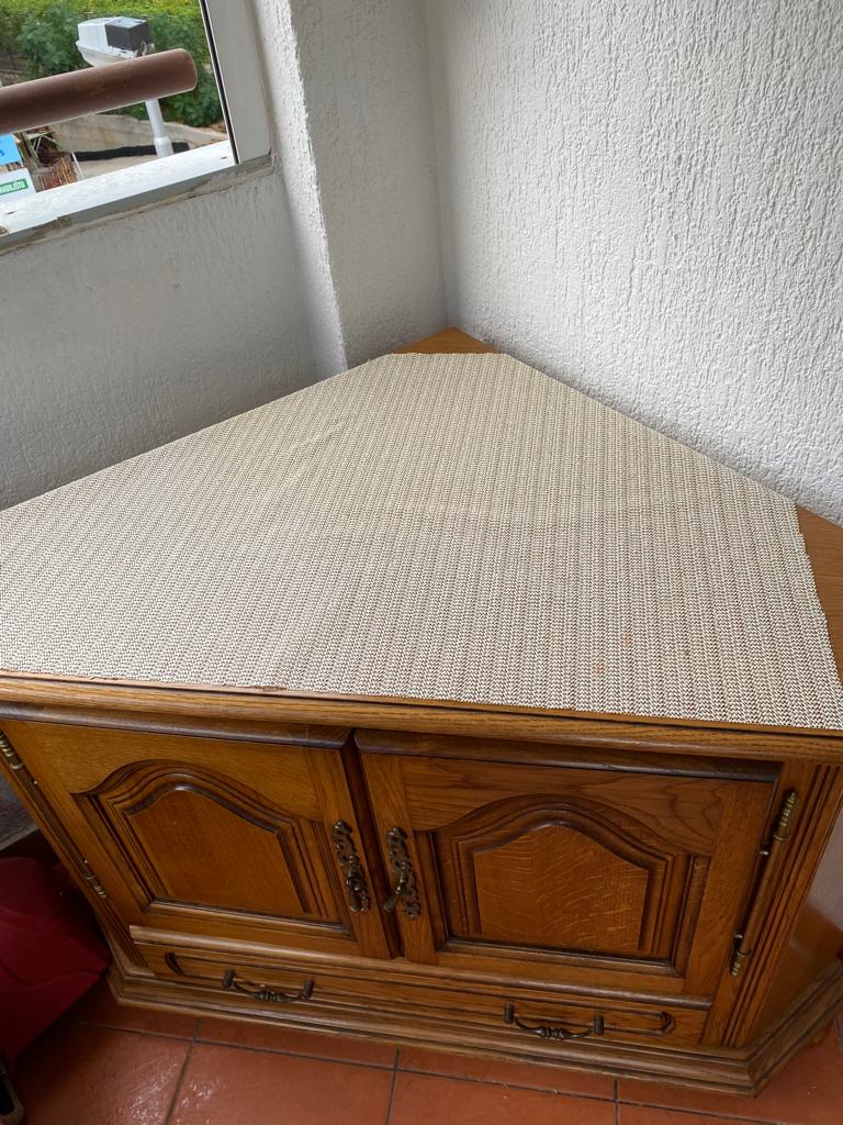 Odicno ocuvano,puno drvo