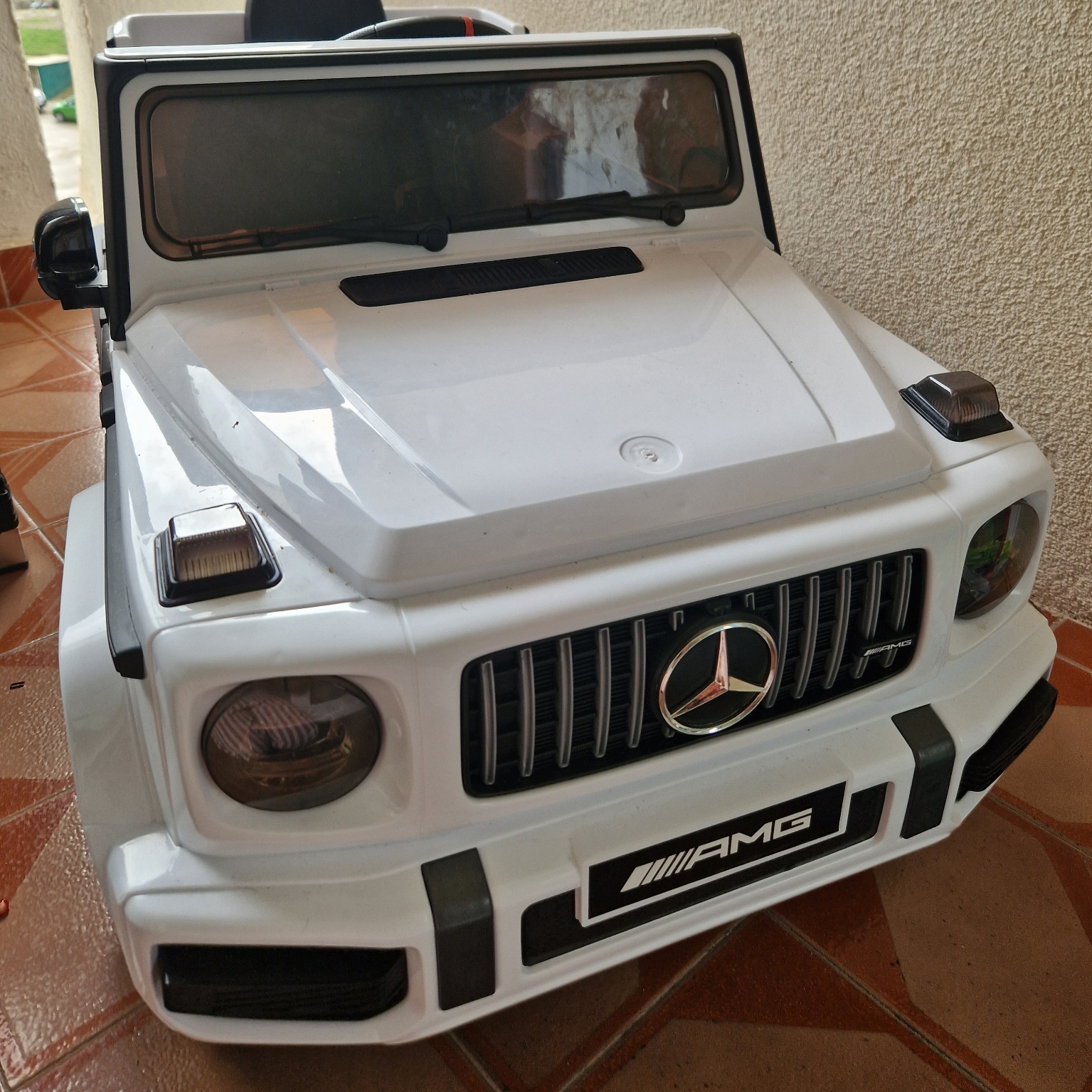 Prodajem djecji automobil