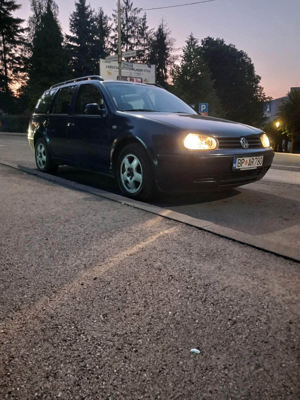 Golf 4 1.9 85kw 2000god