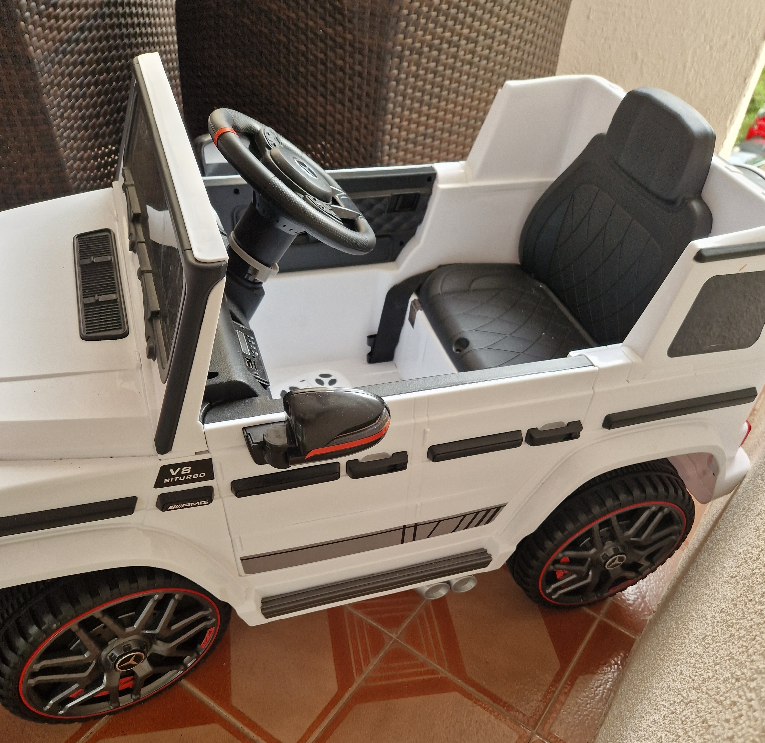 Prodajem djecji automobil