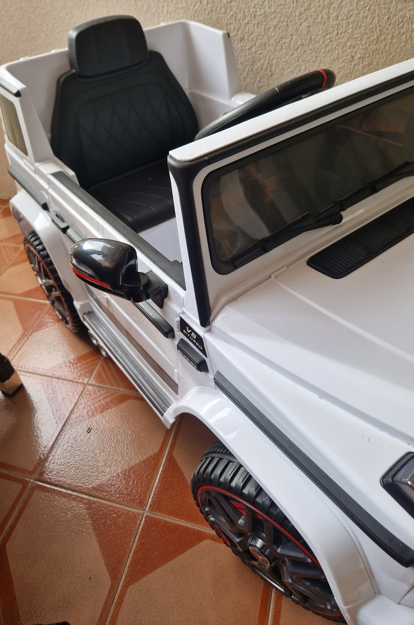 Prodajem djecji automobil