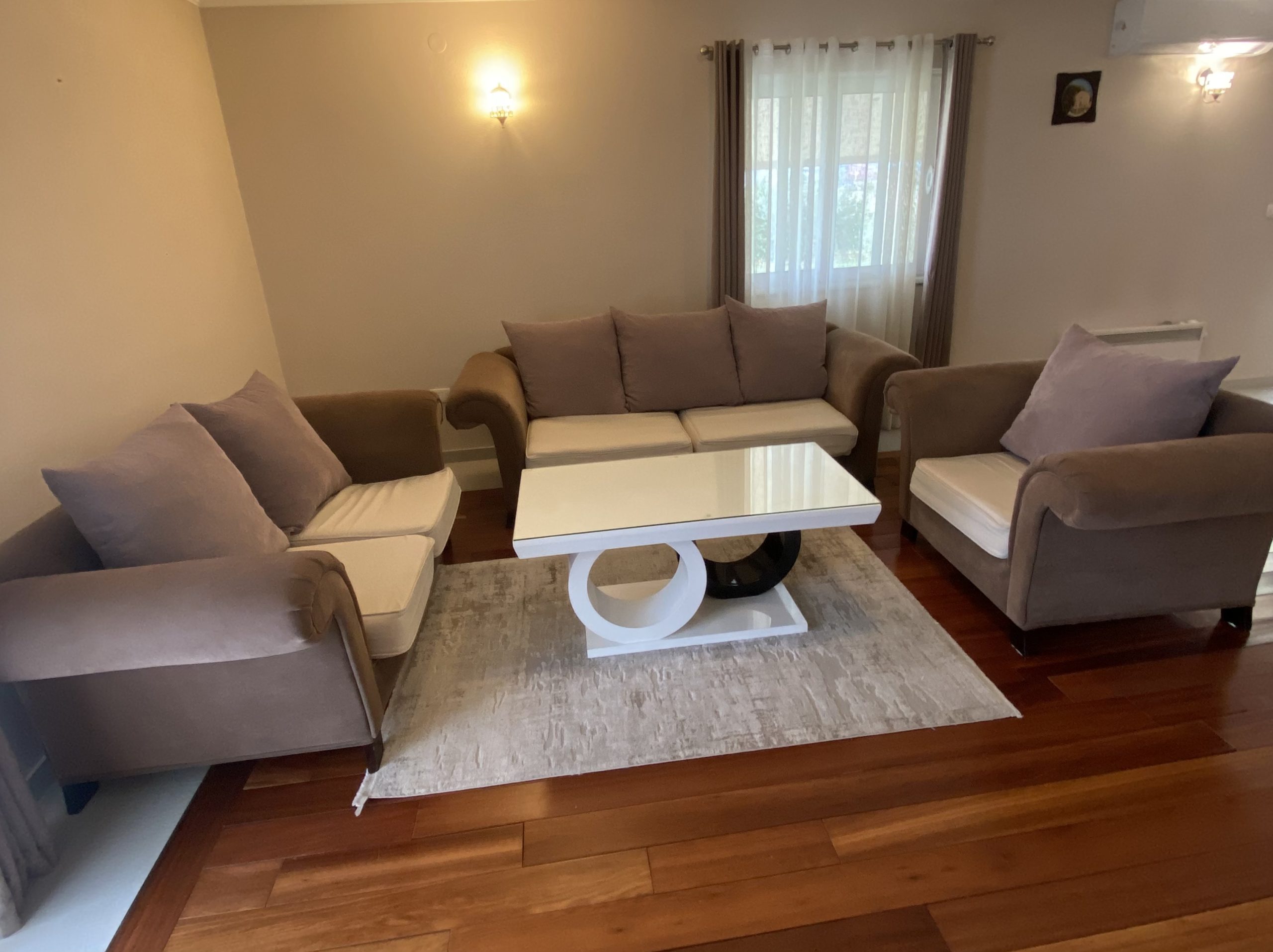 Prodajem dobro ocuvano