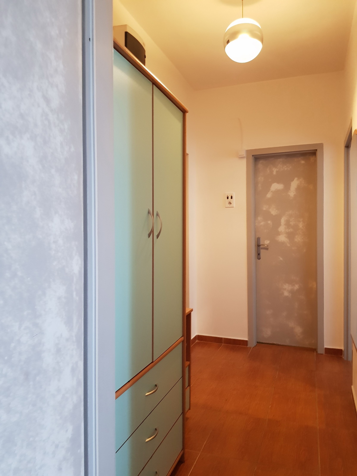 Prodajem stan Preko Morace