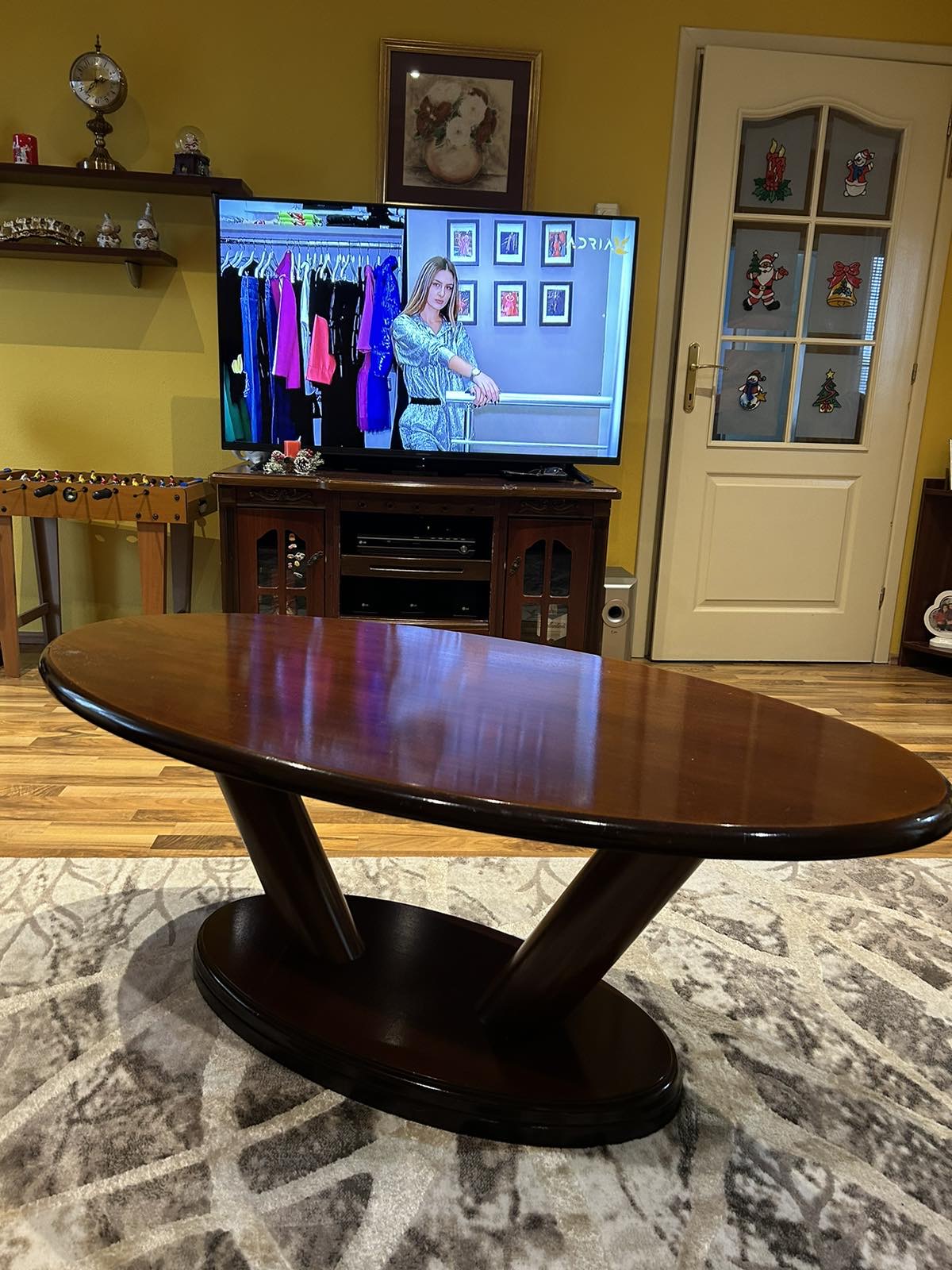 Prodajem dnevnu garnituru