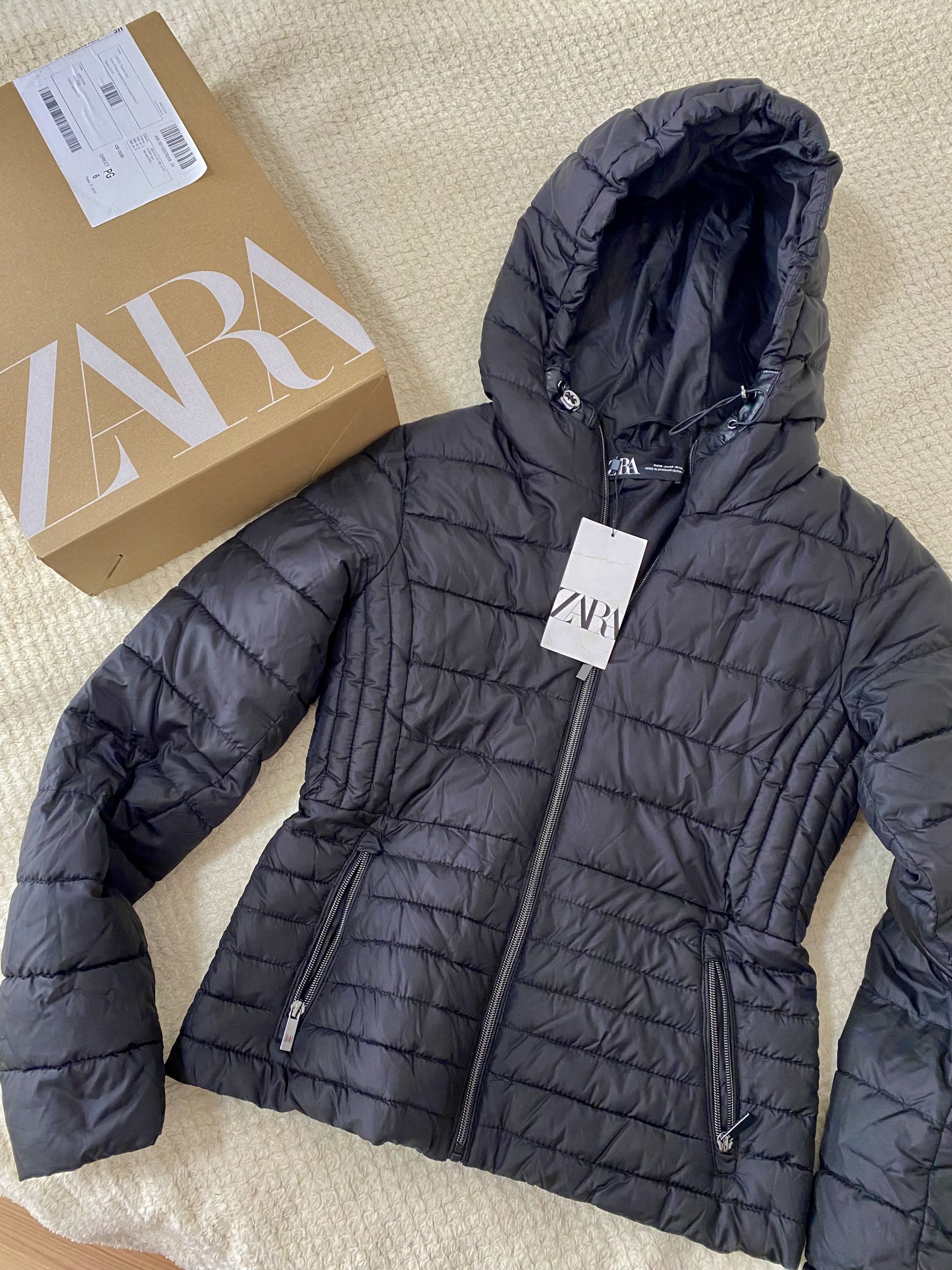 Zara jakna M vel nova