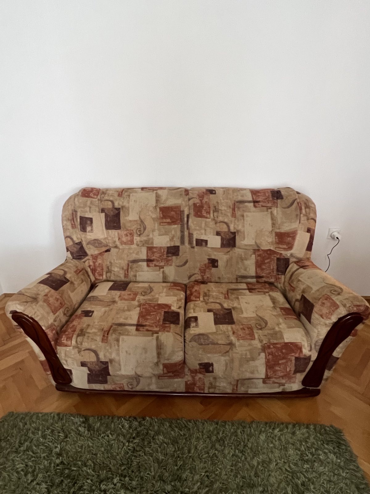 Prodajem TDF garnituru