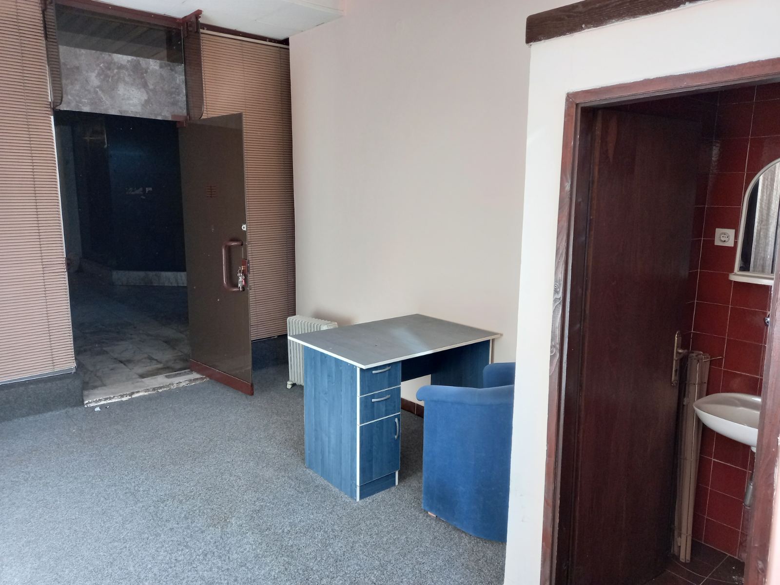 Prodajem poslovni prostor