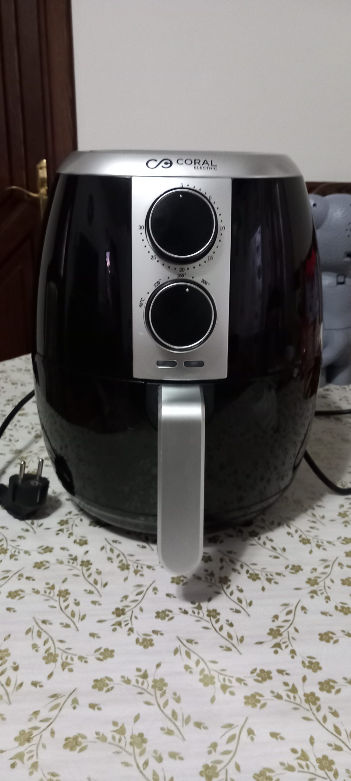 Friteza na vruc vazduh