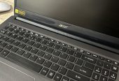 Prodajem laptop marke ACER