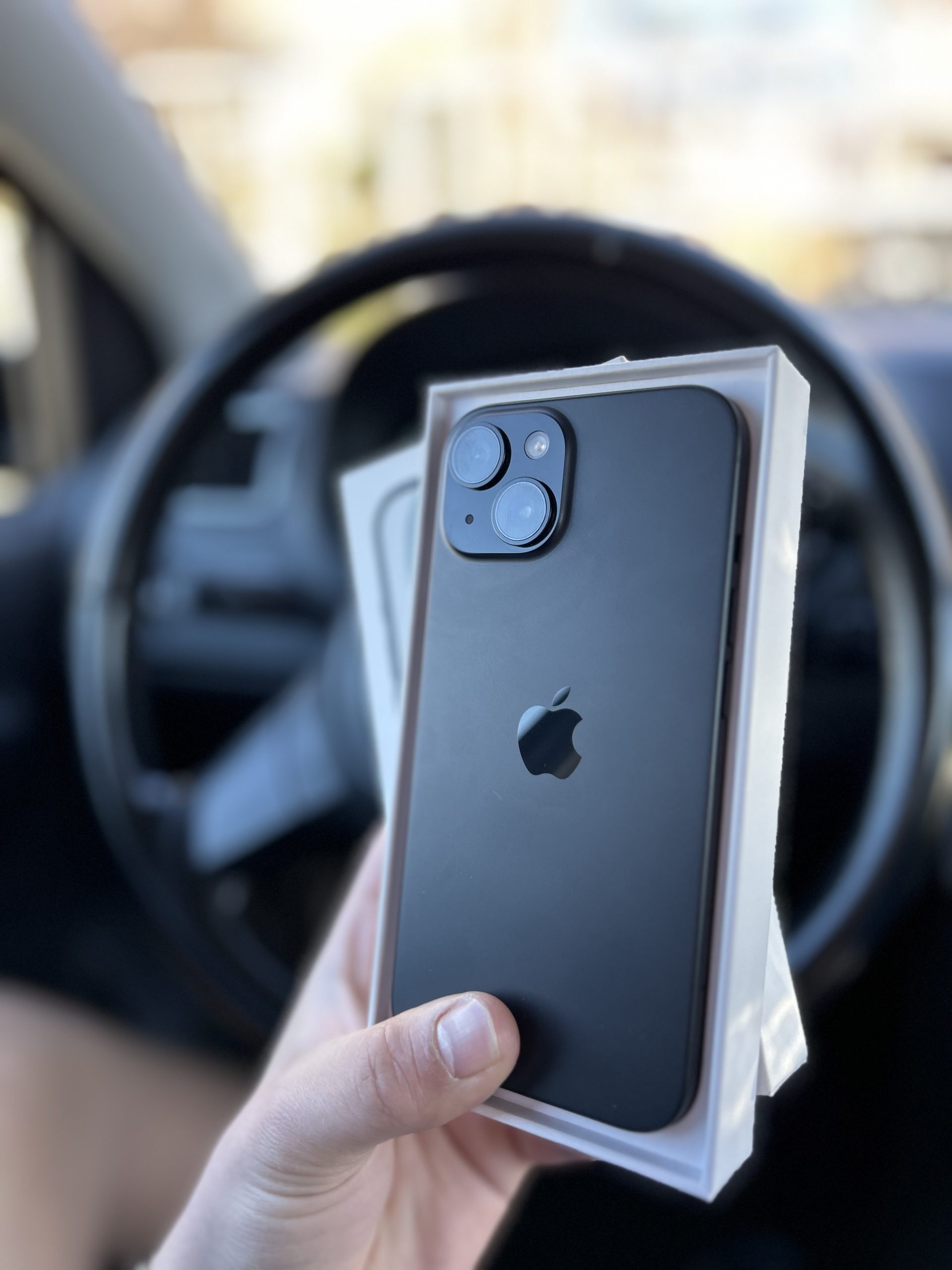 iPhone 15 256GB full pack 100%