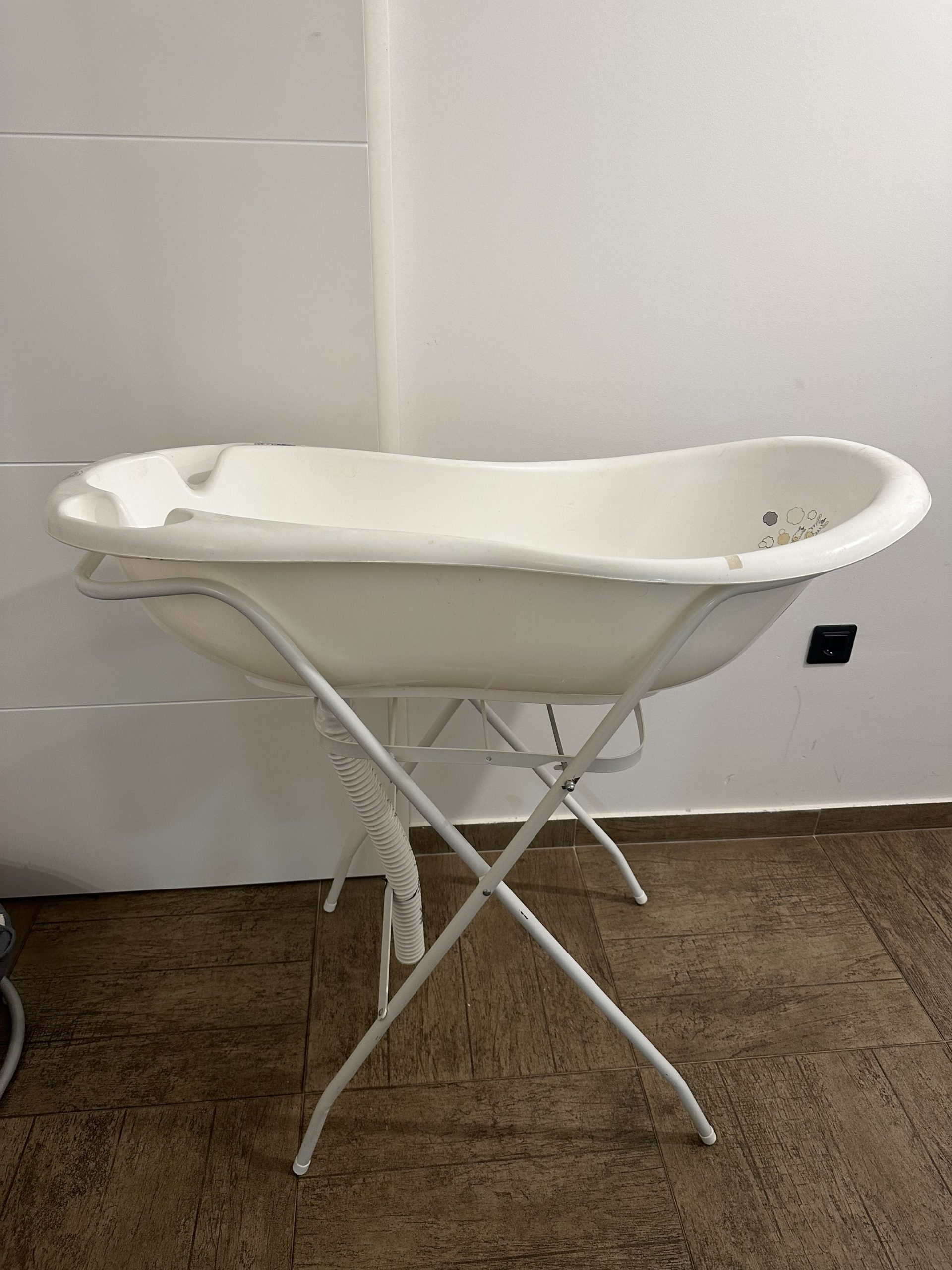 Prodajem djecije stvari