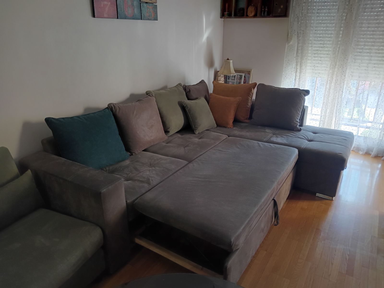 Prodajem ugaonu garnituru