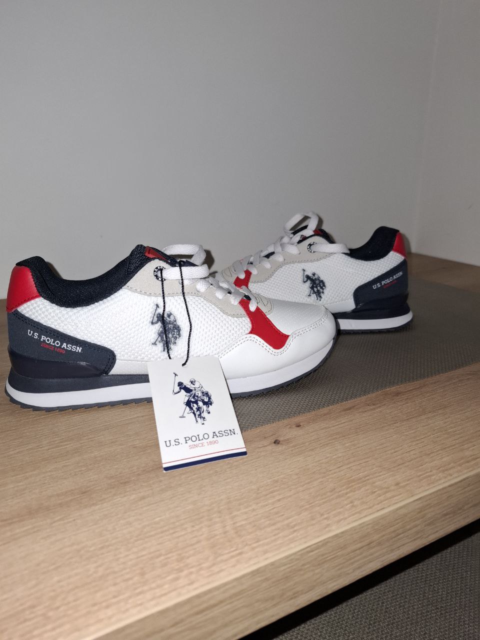 Prodajem original patike