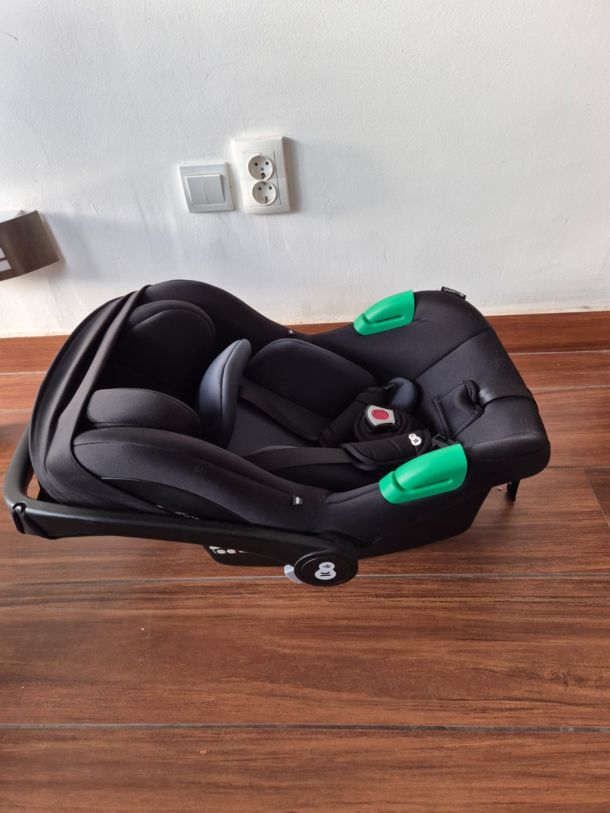 Prodajem kolica za bebe