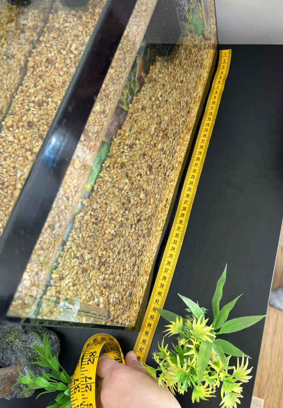 AKVARIJUM SA OPREMOM